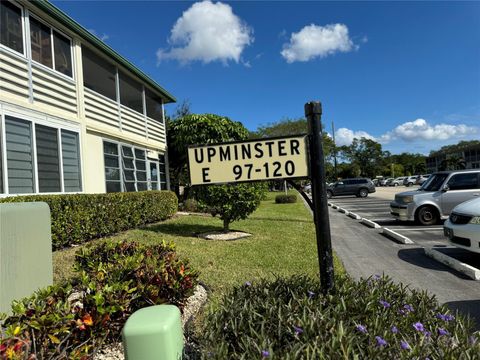 A home in Deerfield Beach