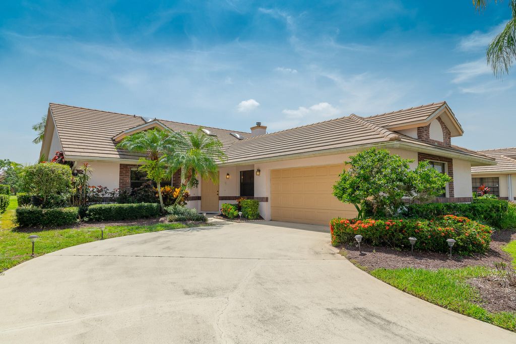 Photo of 429 SW Jefferson Circle, Port Saint Lucie, FL 34986 (MLS # R11106604)