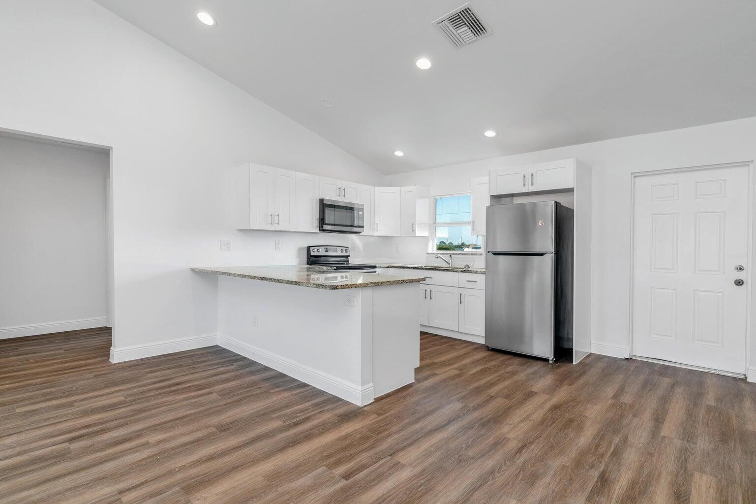 9007 S Indio Circle