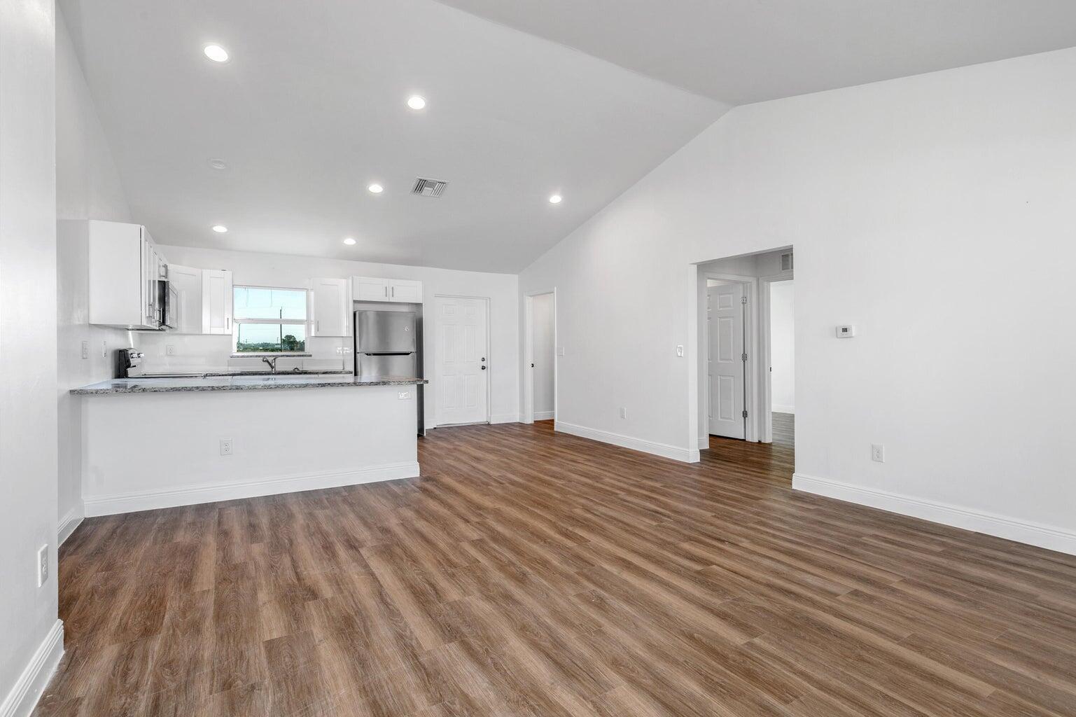 9007 S Indio Circle
