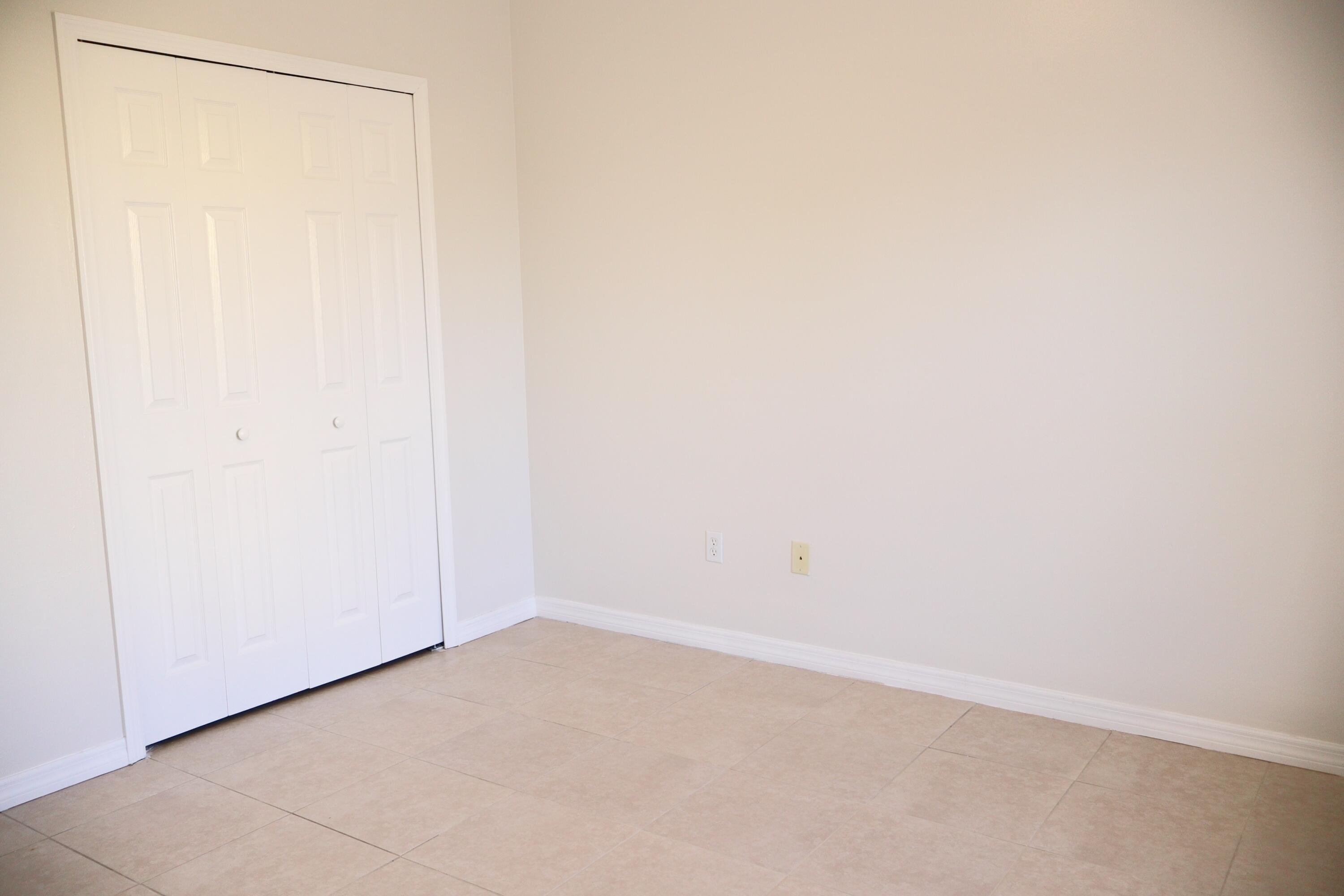 PORT ST LUCIE SECTION 17 - Residential Lease