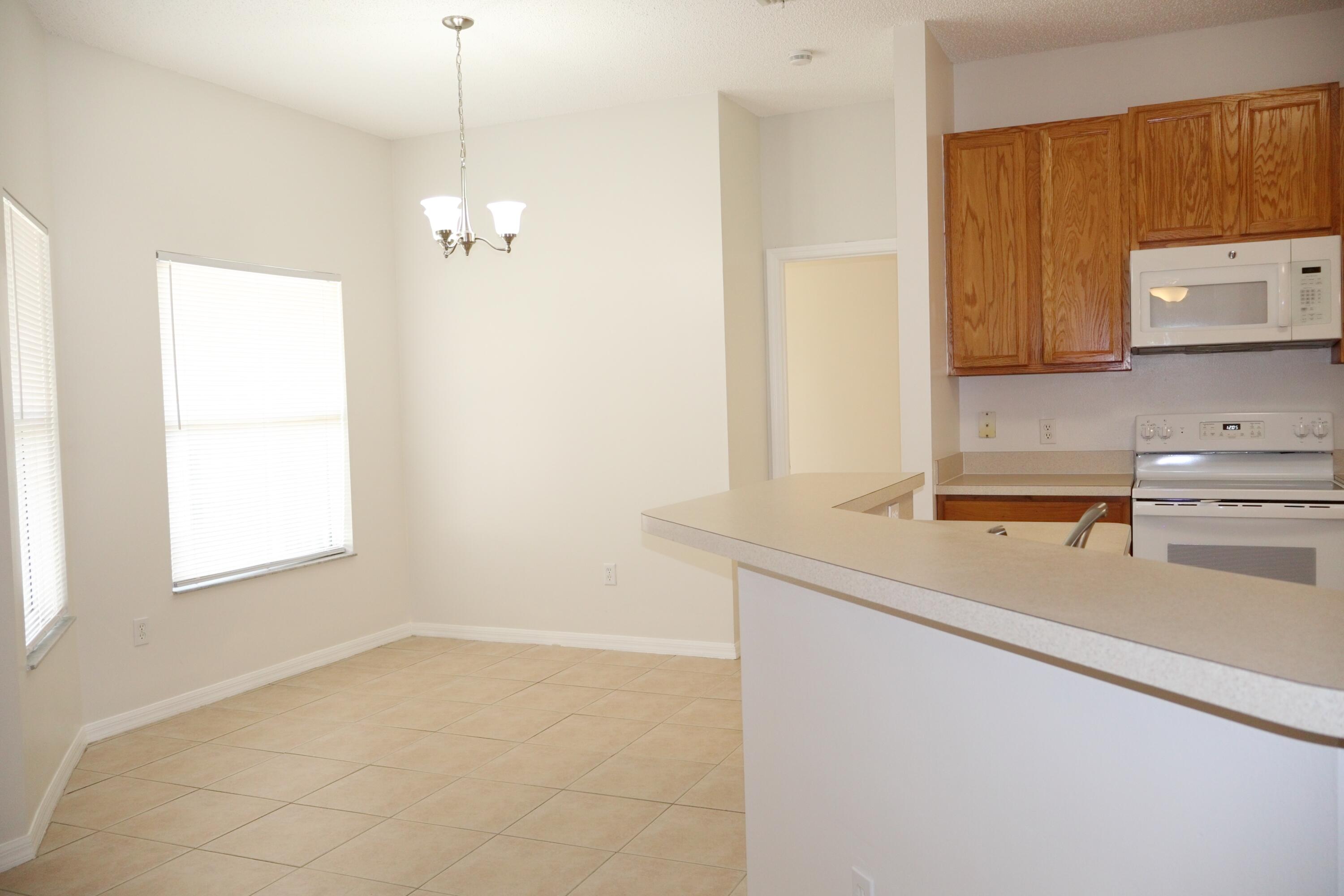 PORT ST LUCIE SECTION 17 - Residential Lease