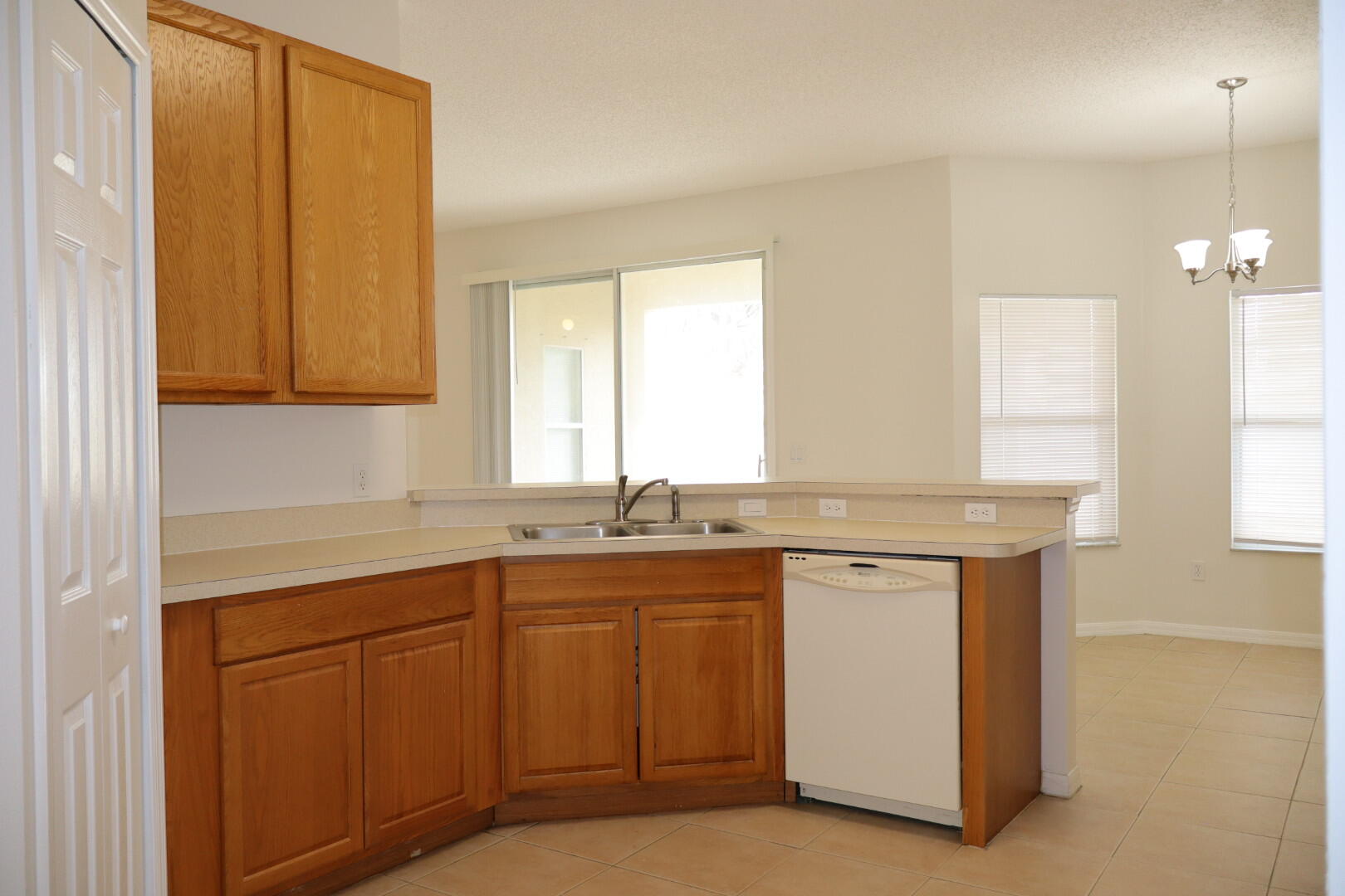 PORT ST LUCIE SECTION 17 - Residential Lease