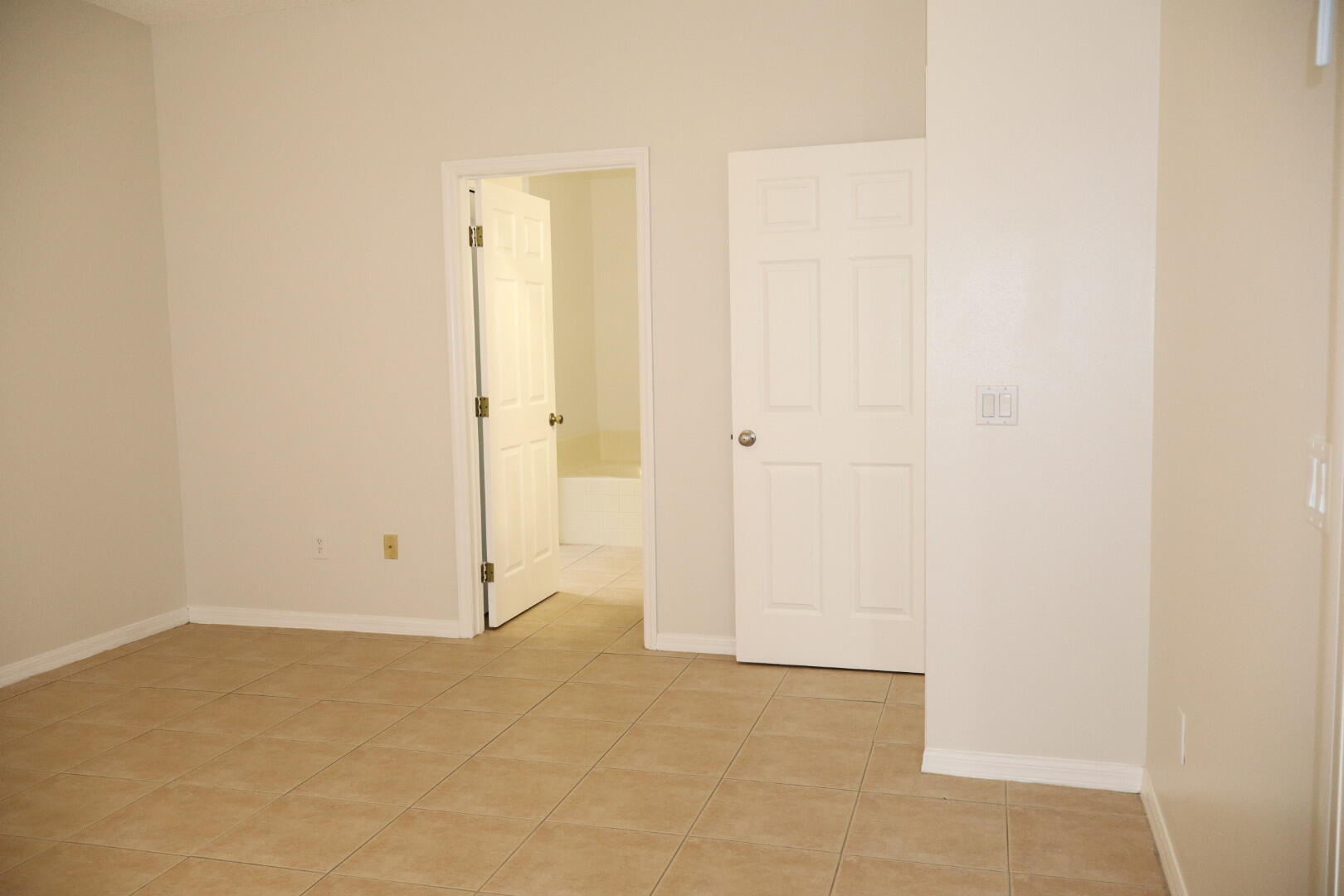 PORT ST LUCIE SECTION 17 - Residential Lease