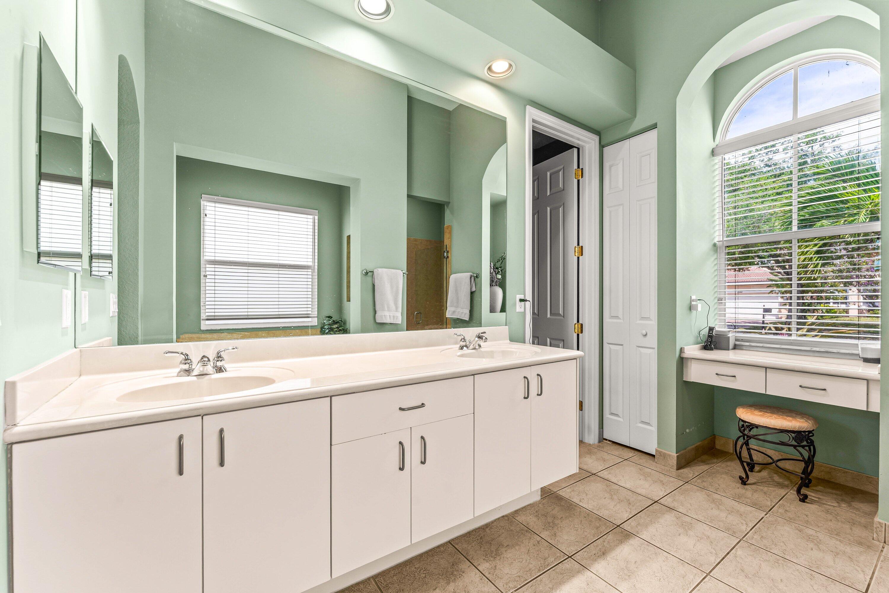 CYPRESS LAKES PRESERVE - Residential