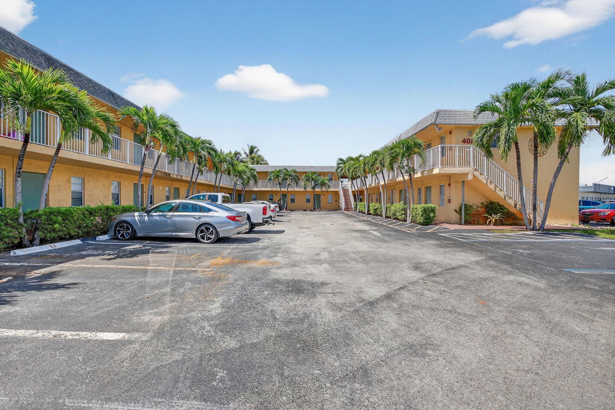EL SOL AT MAIN STREET CON - Residential Lease