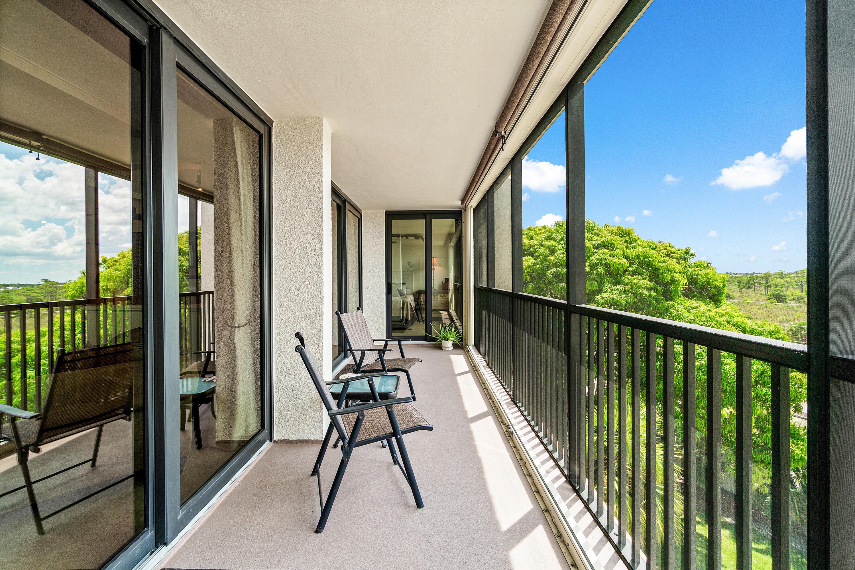 JUPITER OCEAN AND RACQUET CLUB ONE CONDO AND MIDRI - Residential