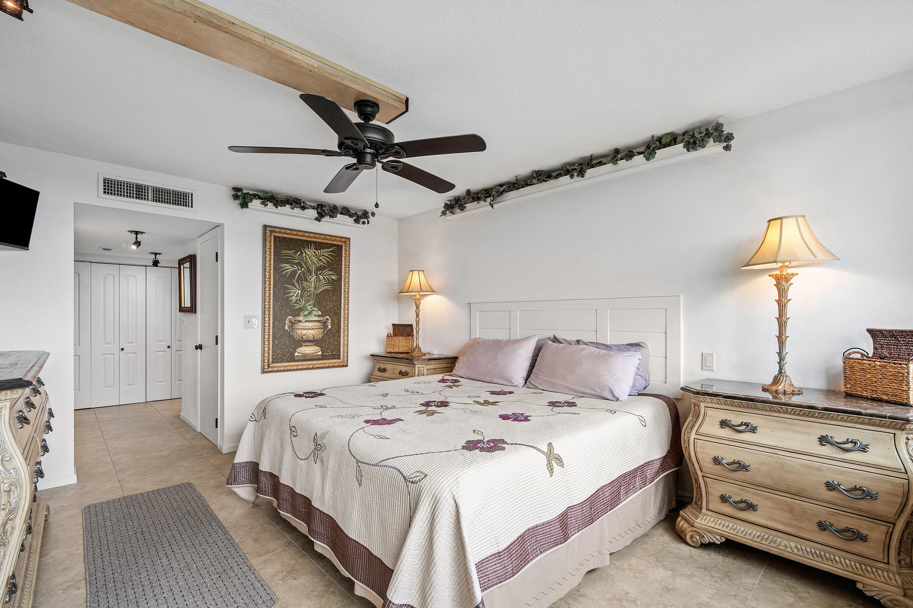 JUPITER OCEAN AND RACQUET CLUB ONE CONDO AND MIDRI - Residential