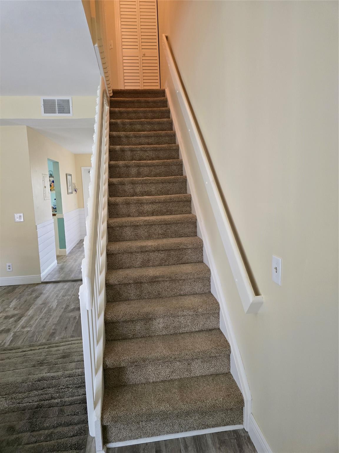 2381 NE 14th Street Cswy