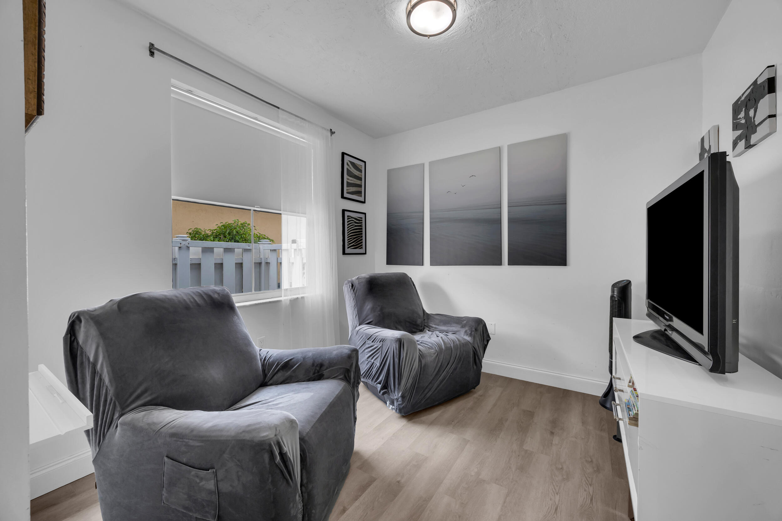 POD 6 AT MONARCH LAKES - Residential