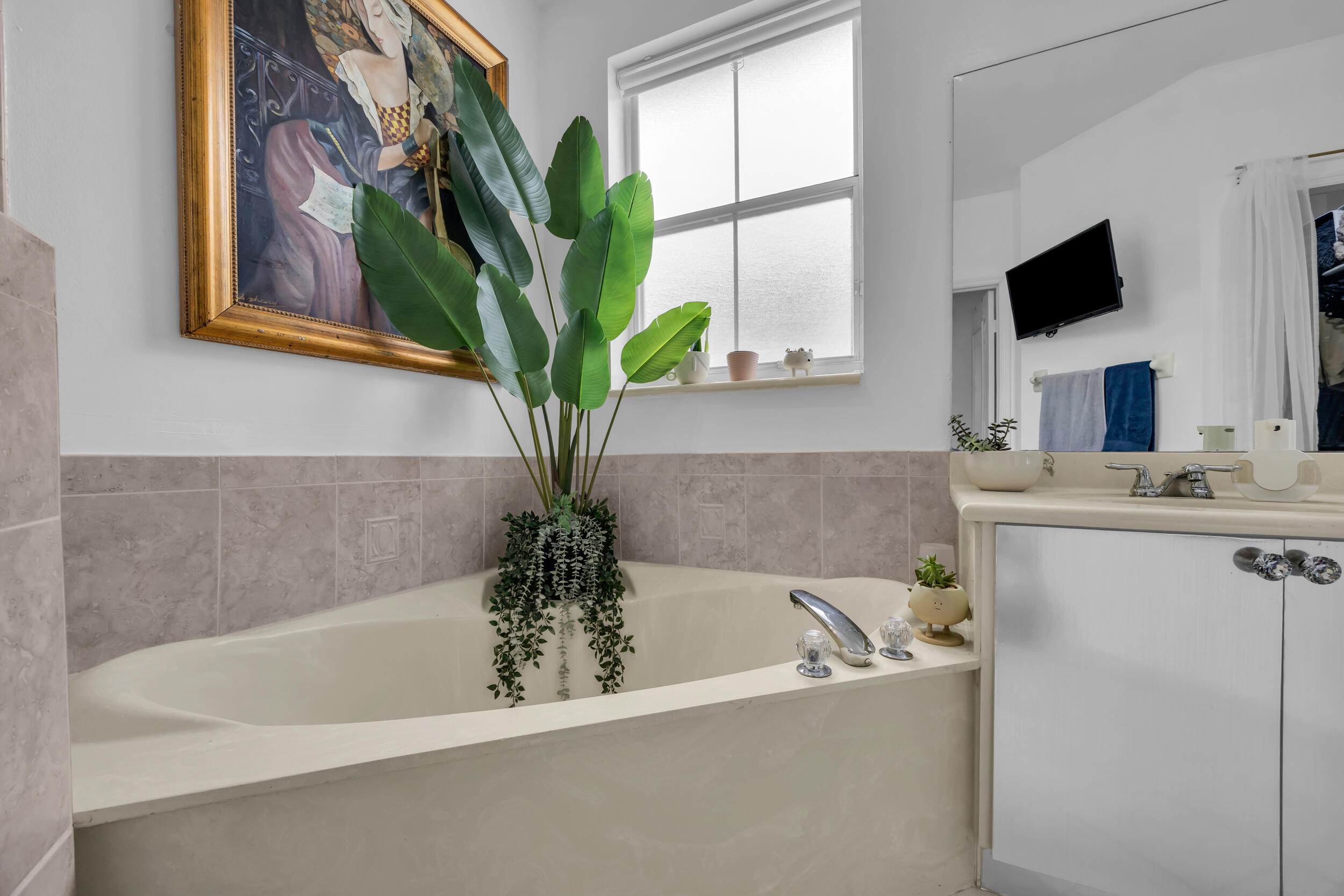 POD 6 AT MONARCH LAKES - Residential