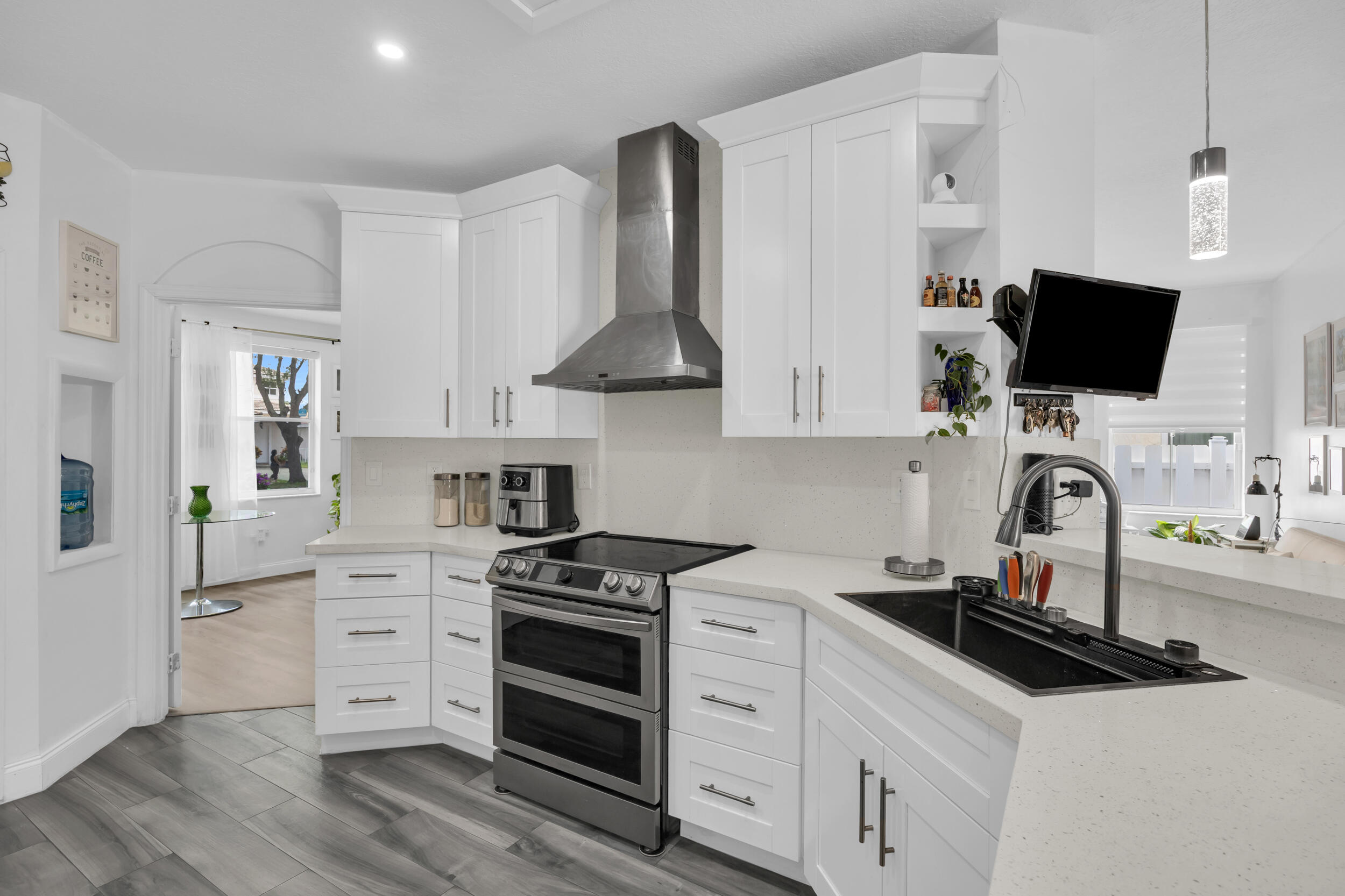 POD 6 AT MONARCH LAKES - Residential