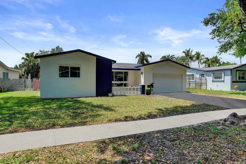 Photo of 5211 SW 91st Terrace, Cooper City, FL 33328 (MLS # B26009814)