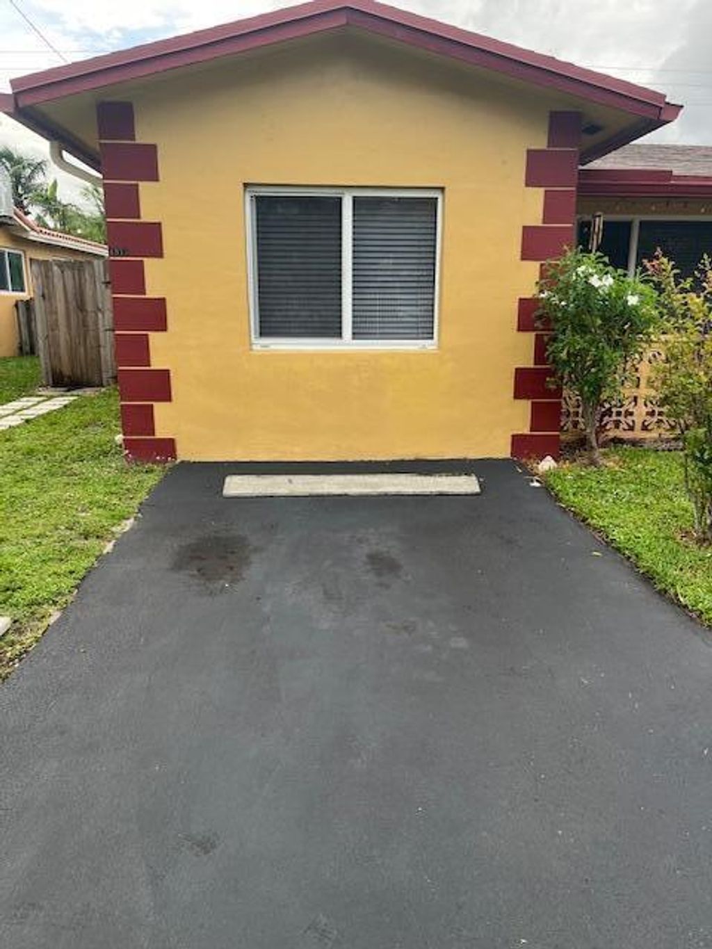 Photo of 4917 Washington Street, Hollywood, FL 33021 (MLS # B26039061)