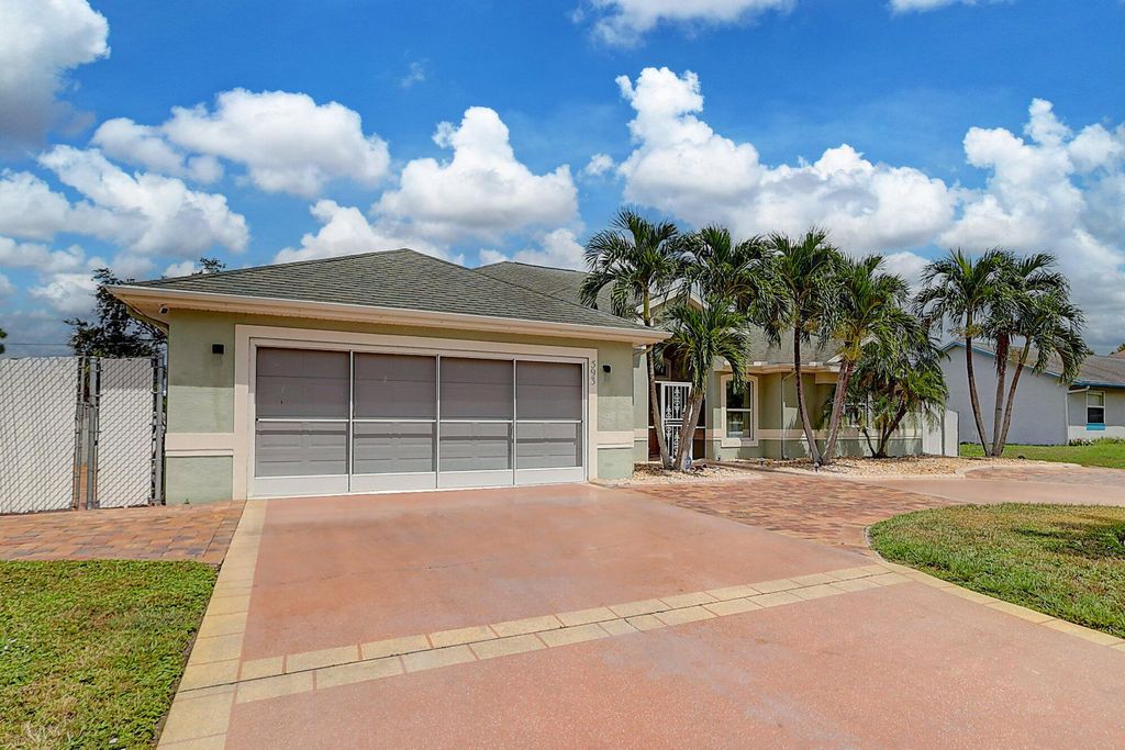 Photo of 593 SW Lakehurst Drive, Port Saint Lucie, FL 34983 (MLS # R10922261)