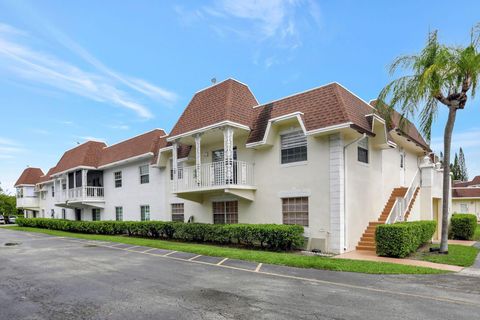 A home in Deerfield Beach