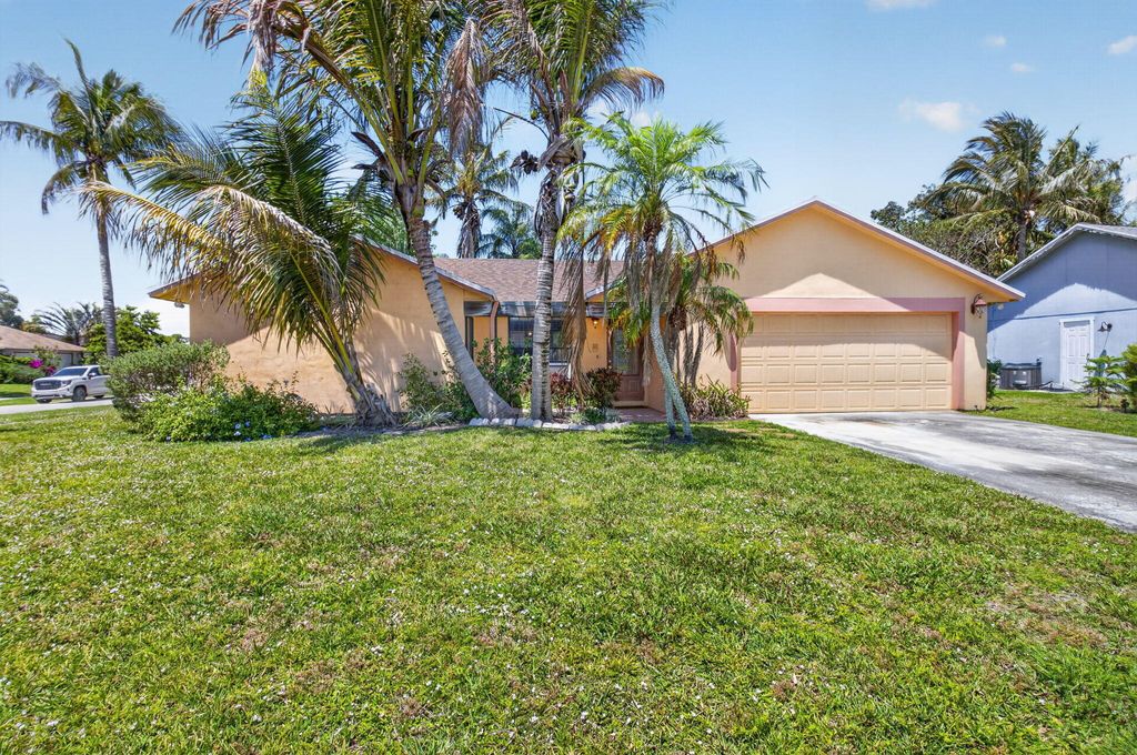 Photo of 9389 Longmeadow Circle, Boynton Beach, FL 33436 (MLS # B26024262)