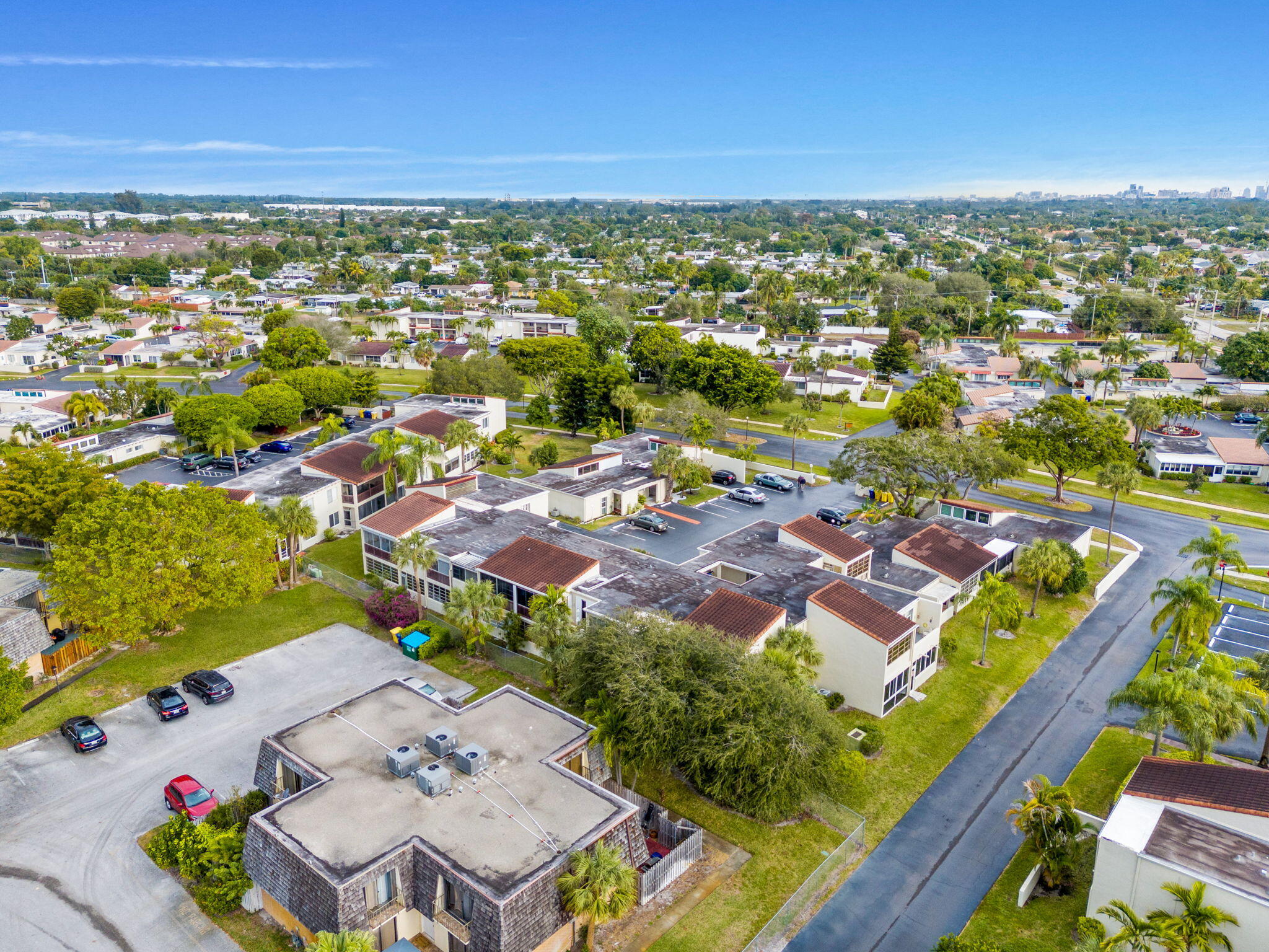 BOUNDBROOK CONDO S - Residential