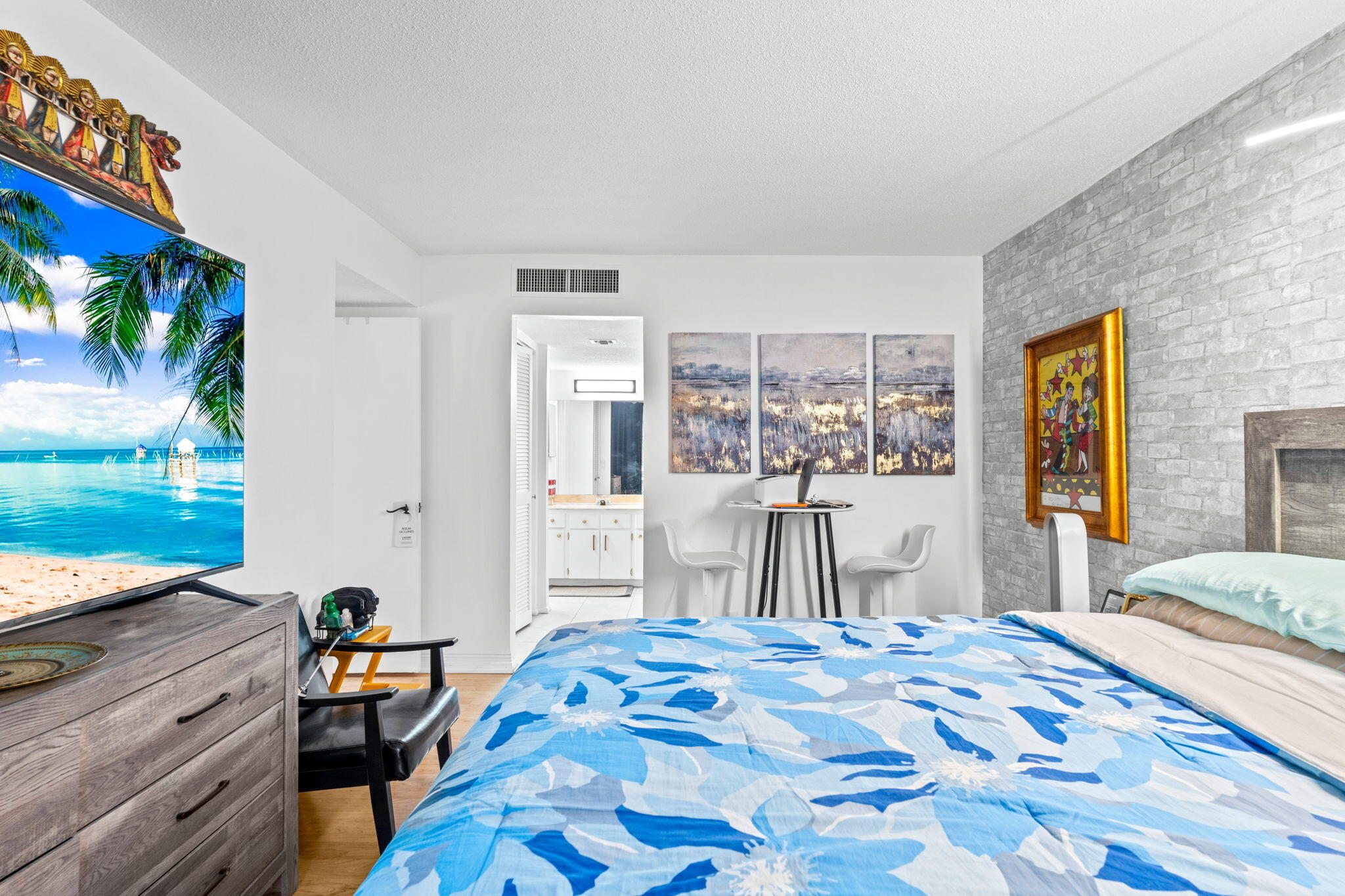 BOUNDBROOK CONDO S - Residential