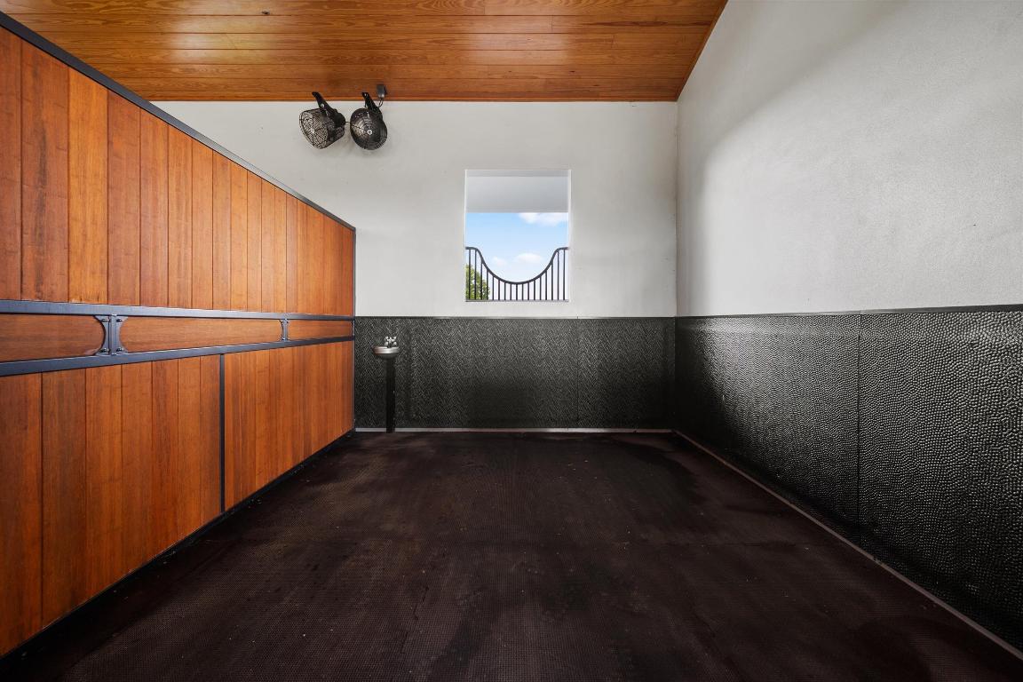 PALM BEACH POINT - Residential