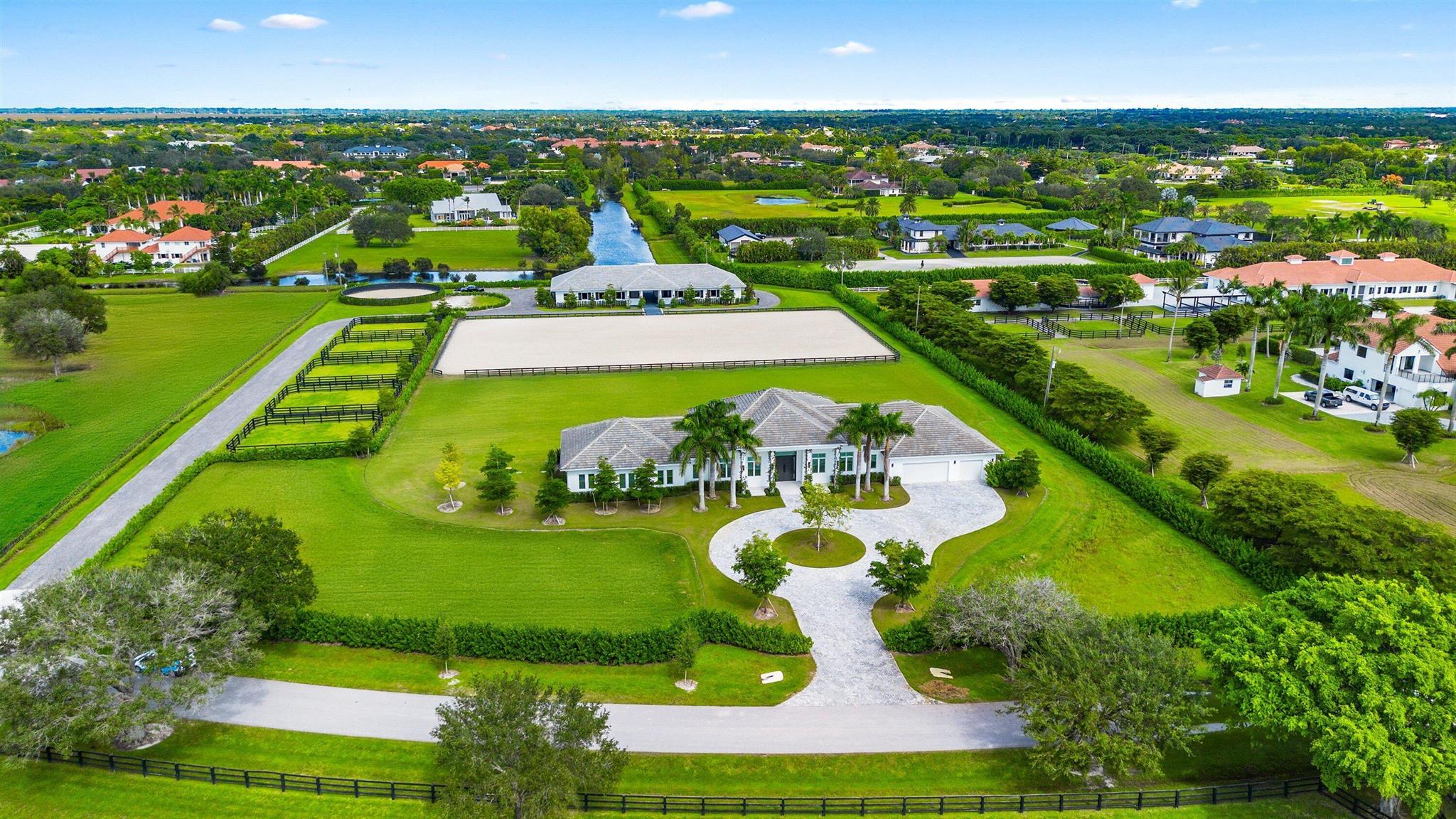 PALM BEACH POINT - Residential