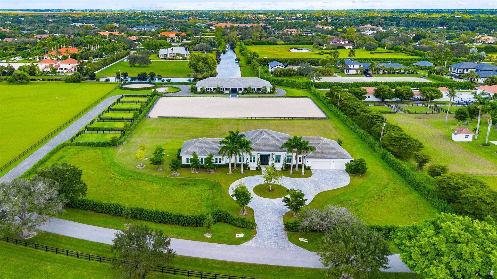 PALM BEACH POINT - Residential