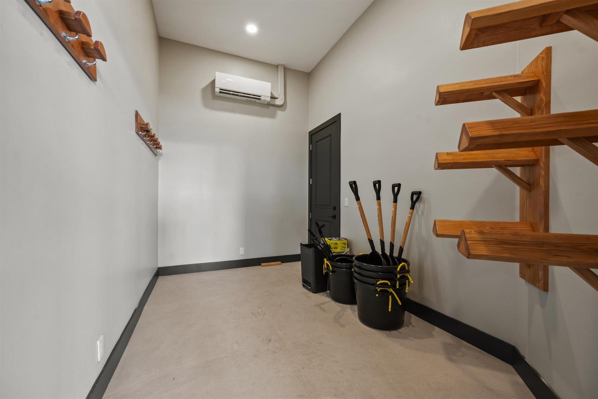 PALM BEACH POINT - Residential