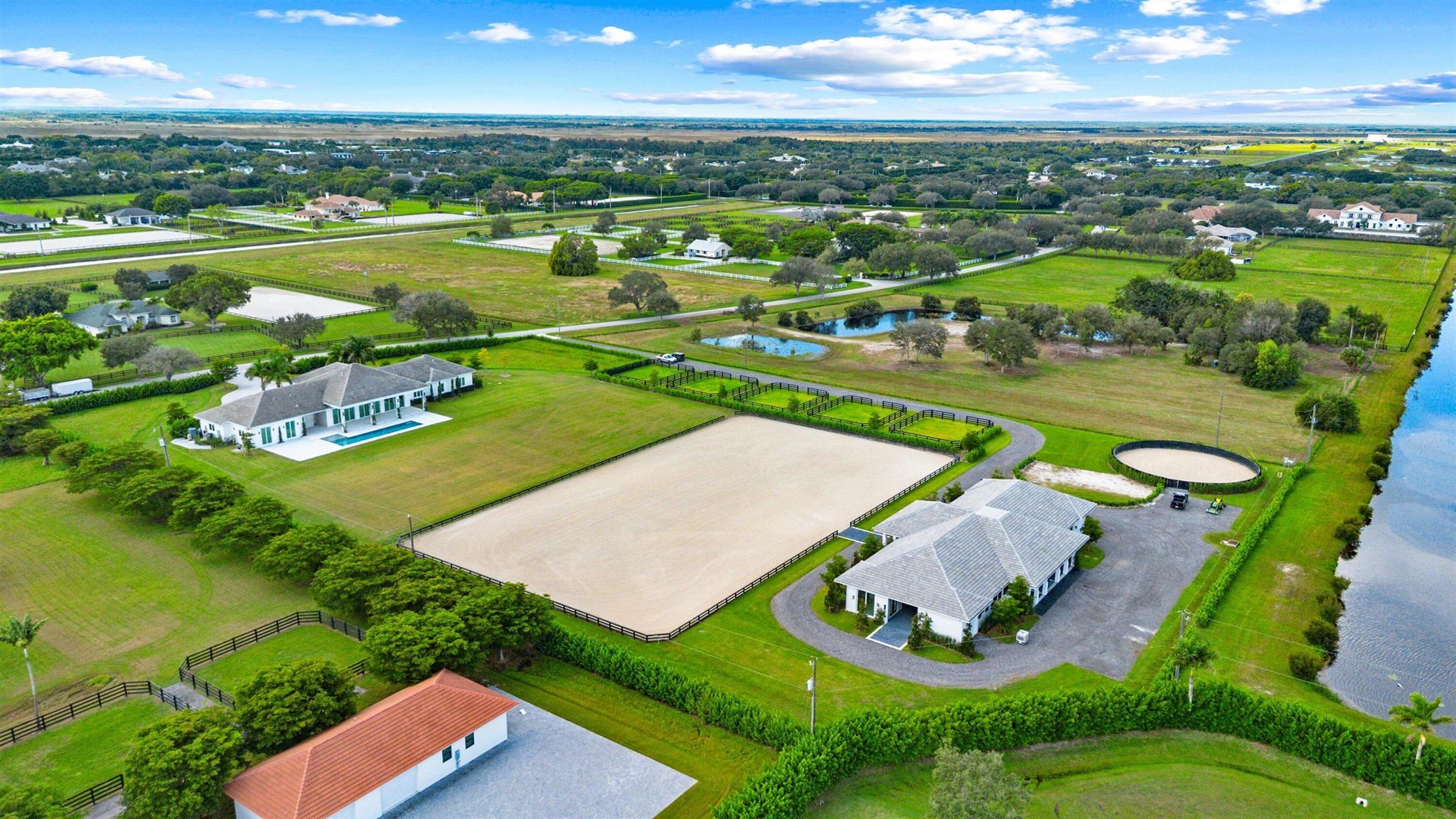 PALM BEACH POINT - Residential