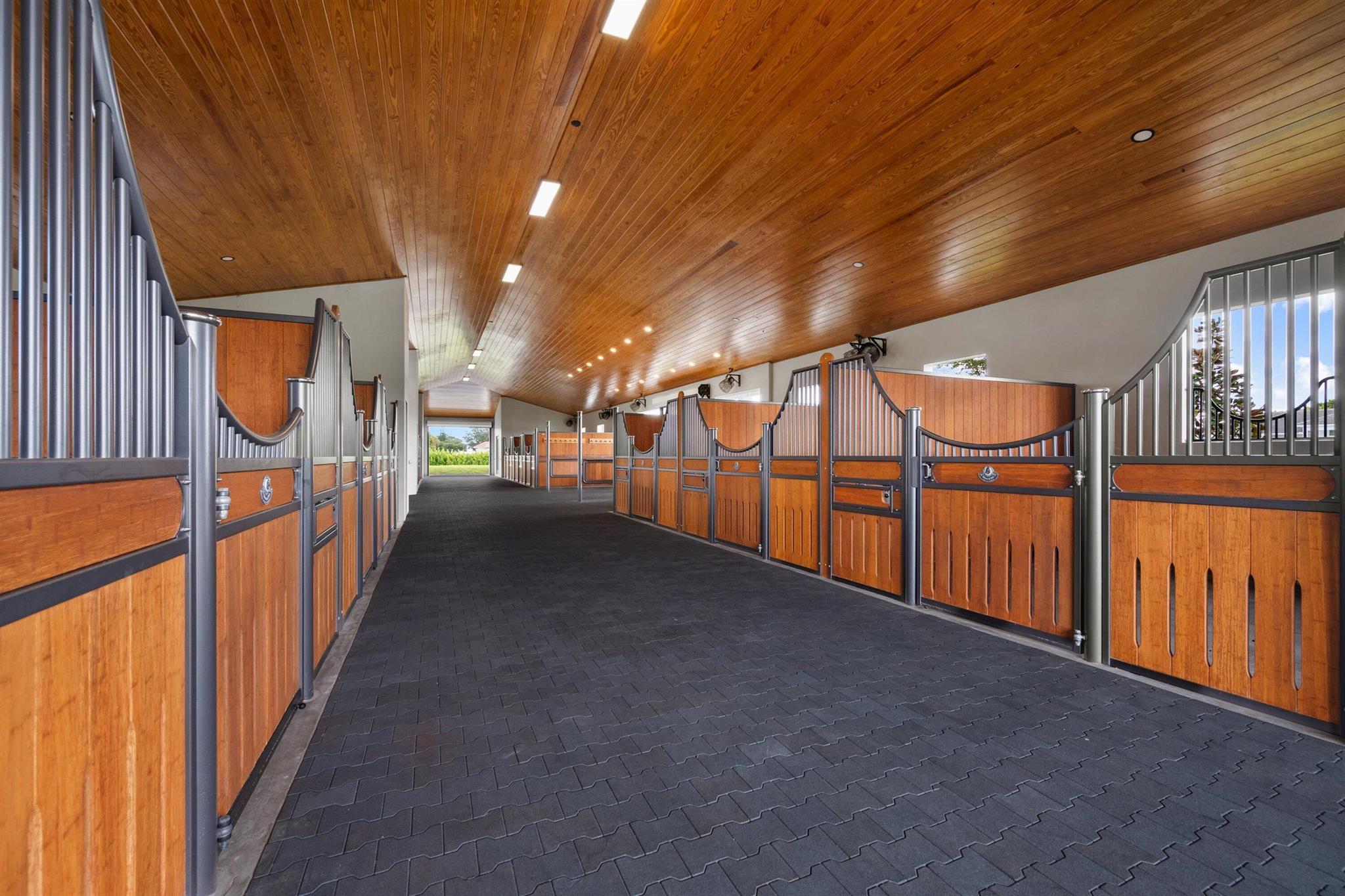 PALM BEACH POINT - Residential