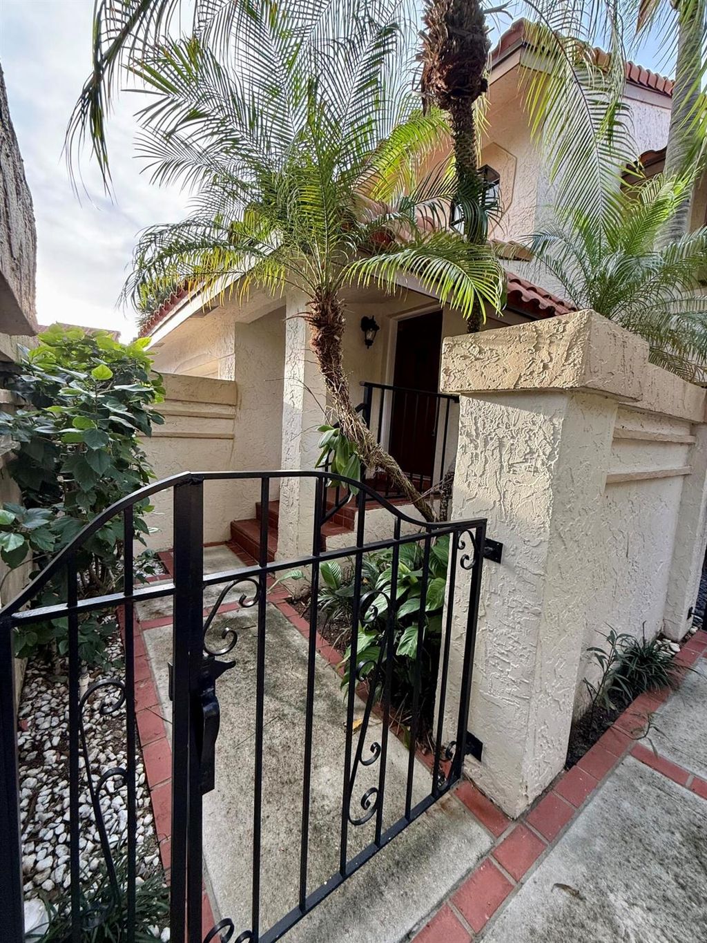 Photo of 7888 La Mirada Drive, Boca Raton, FL 33433 (MLS # R11011183)