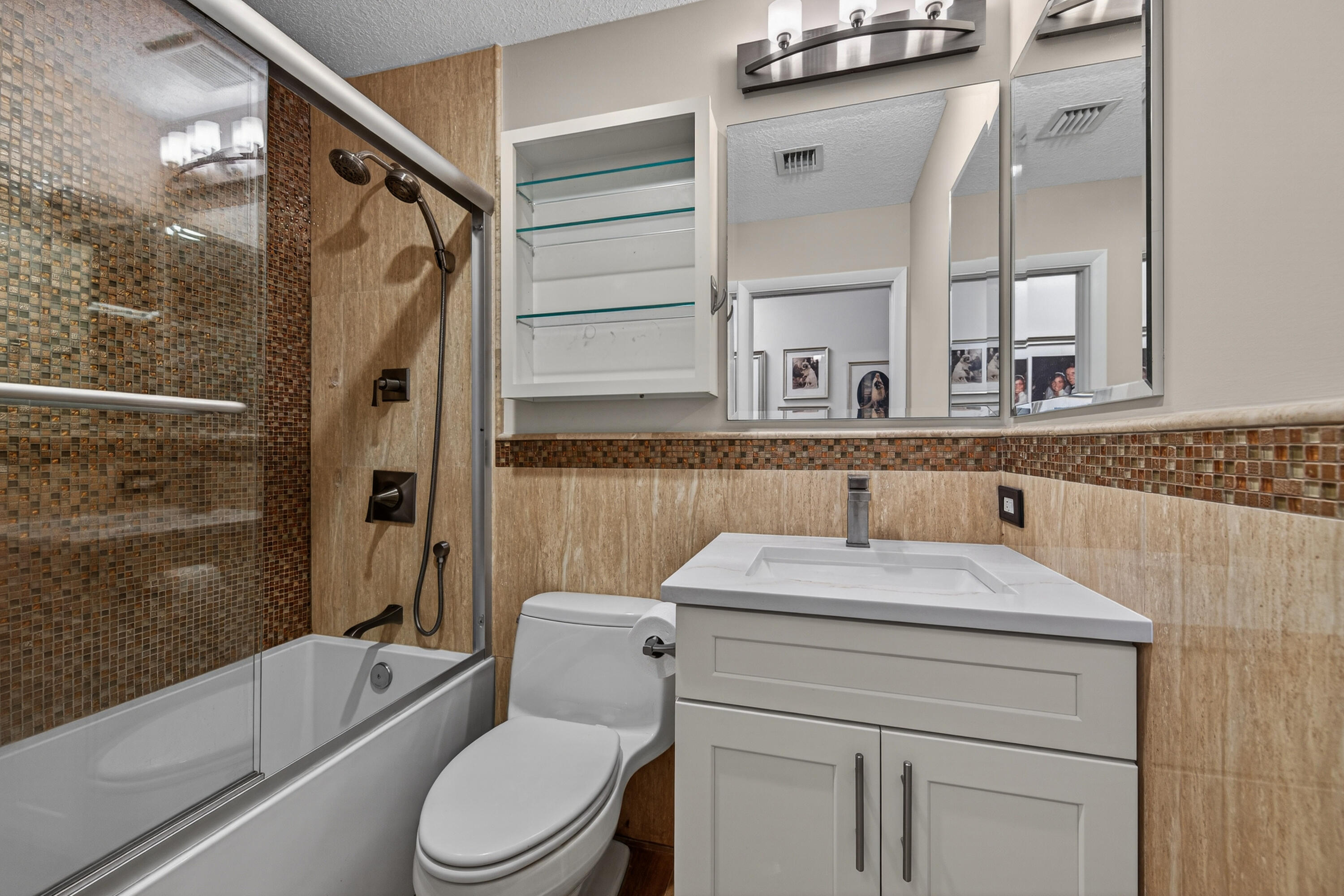 RIVERLAND MANORS - Residential