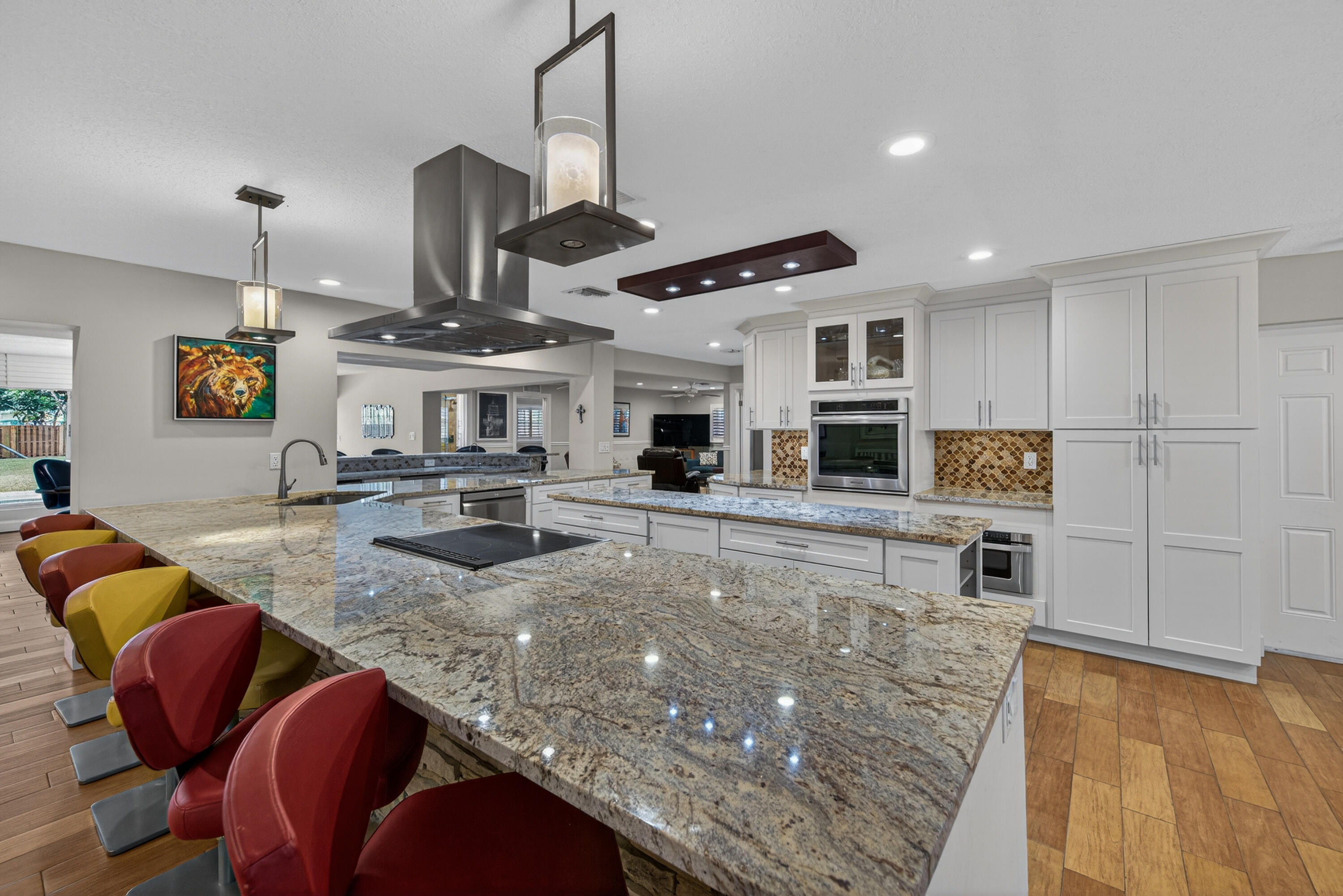 RIVERLAND MANORS - Residential