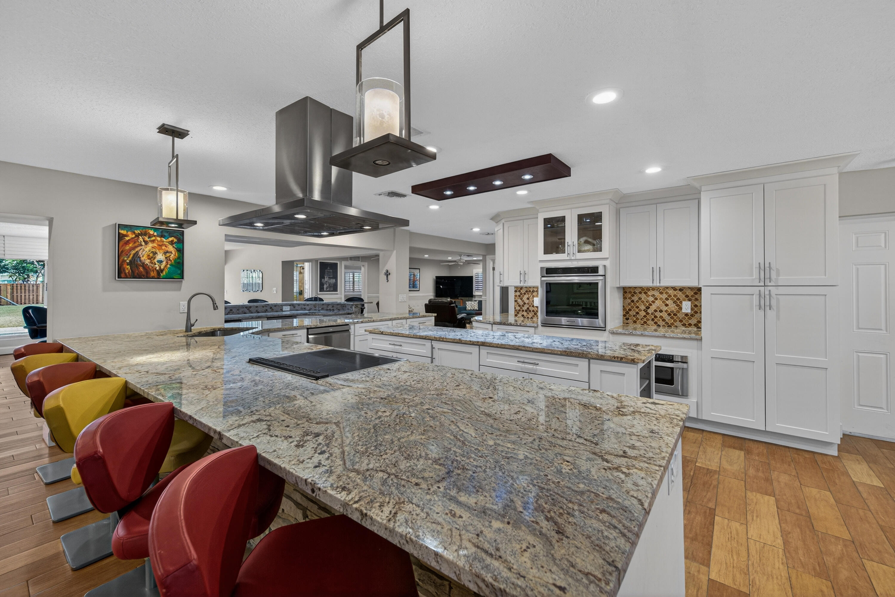 RIVERLAND MANORS - Residential