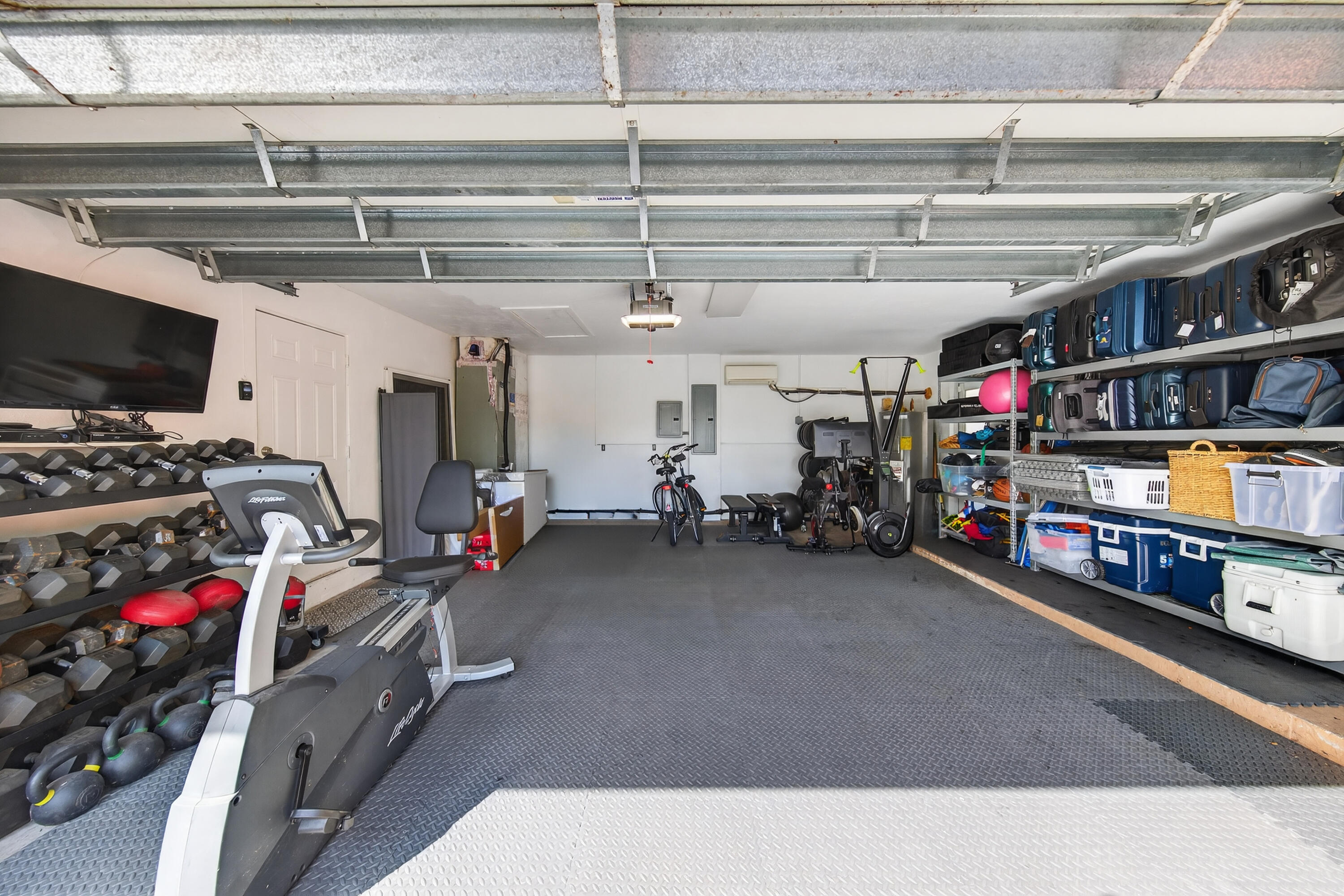 RIVERLAND MANORS - Residential