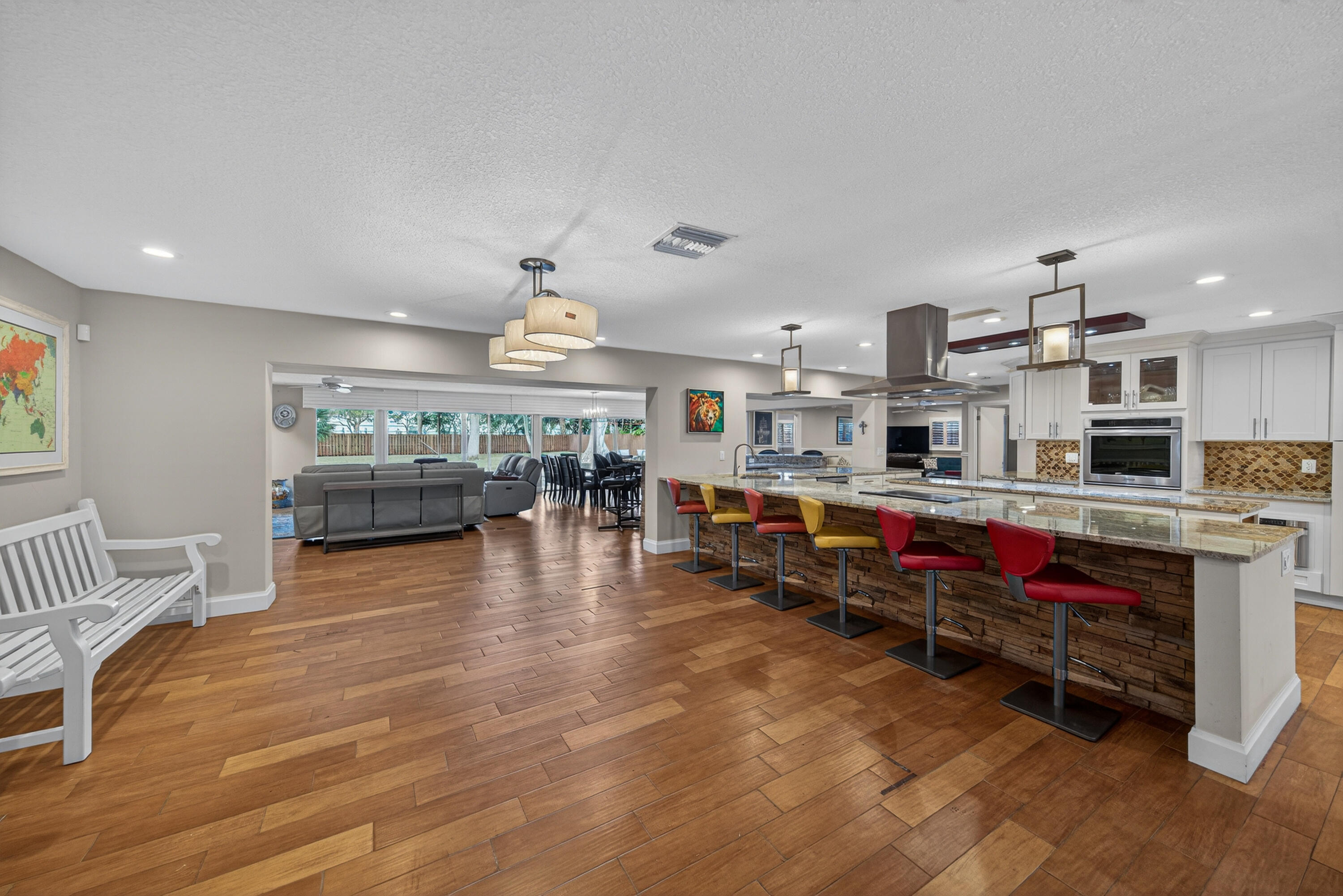 RIVERLAND MANORS - Residential