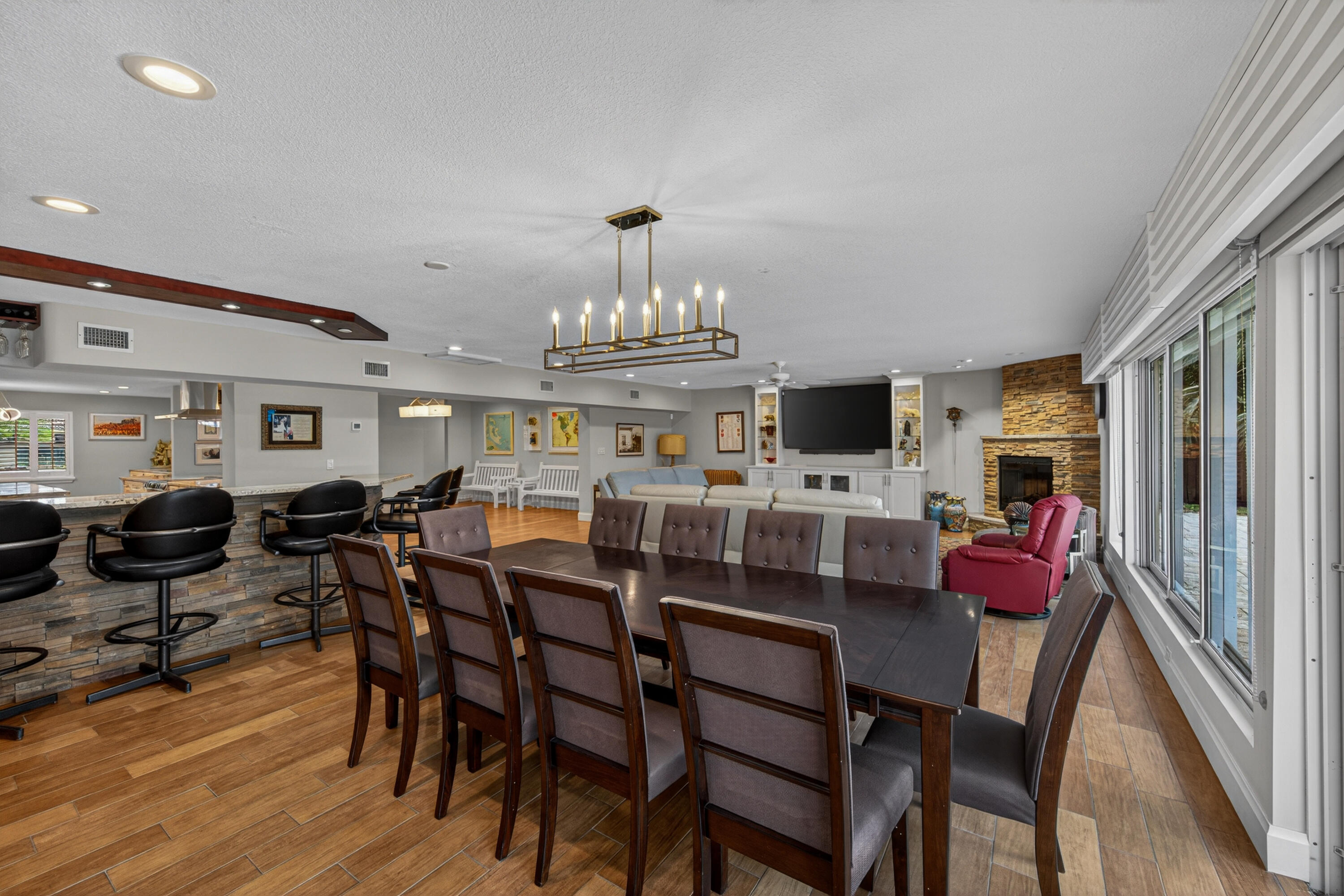 RIVERLAND MANORS - Residential