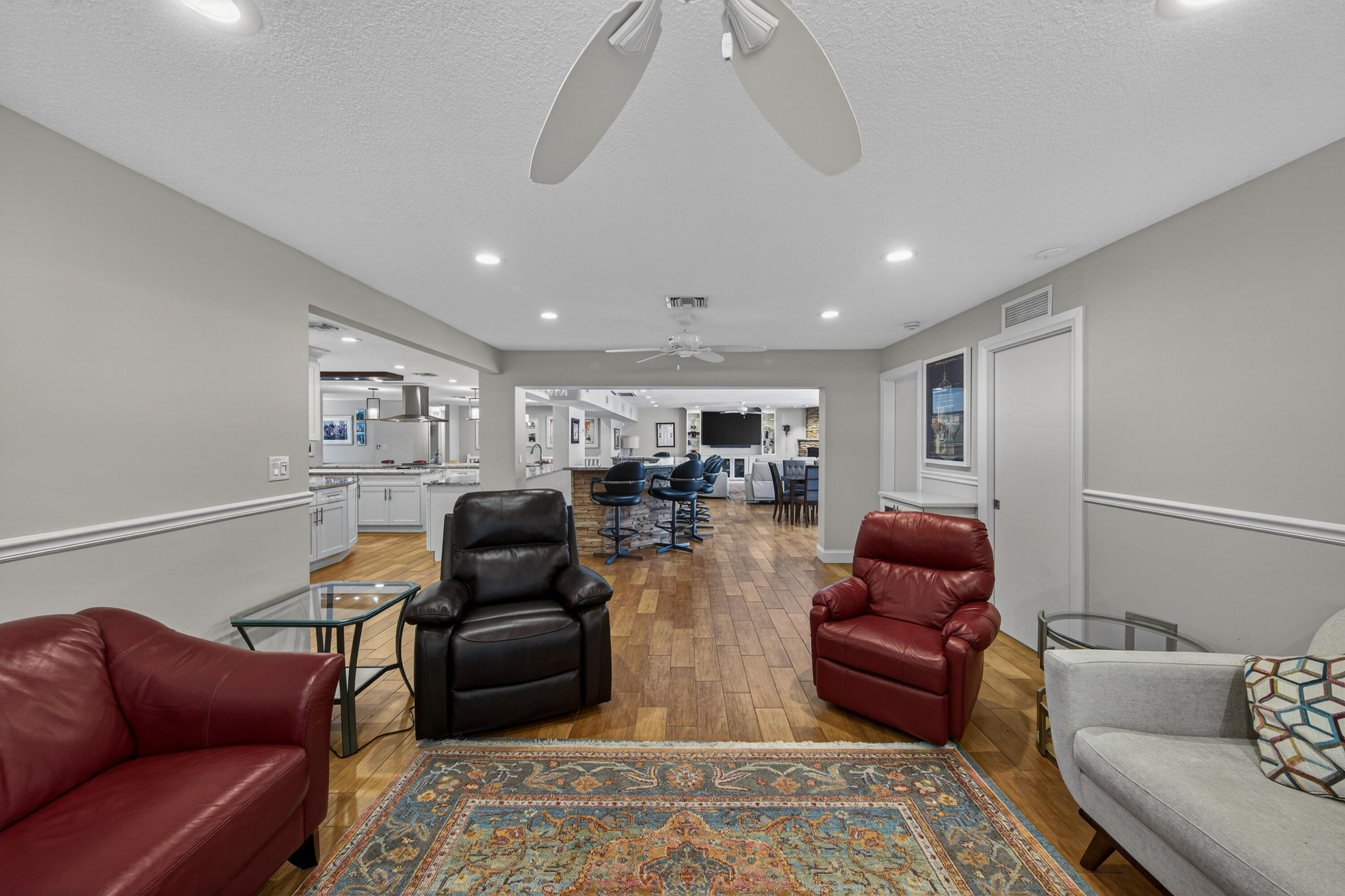 RIVERLAND MANORS - Residential