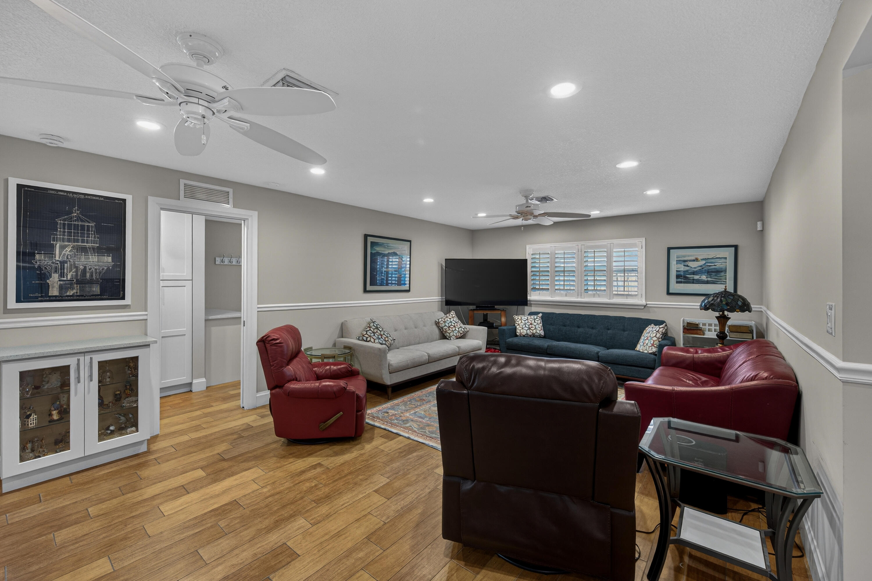 RIVERLAND MANORS - Residential