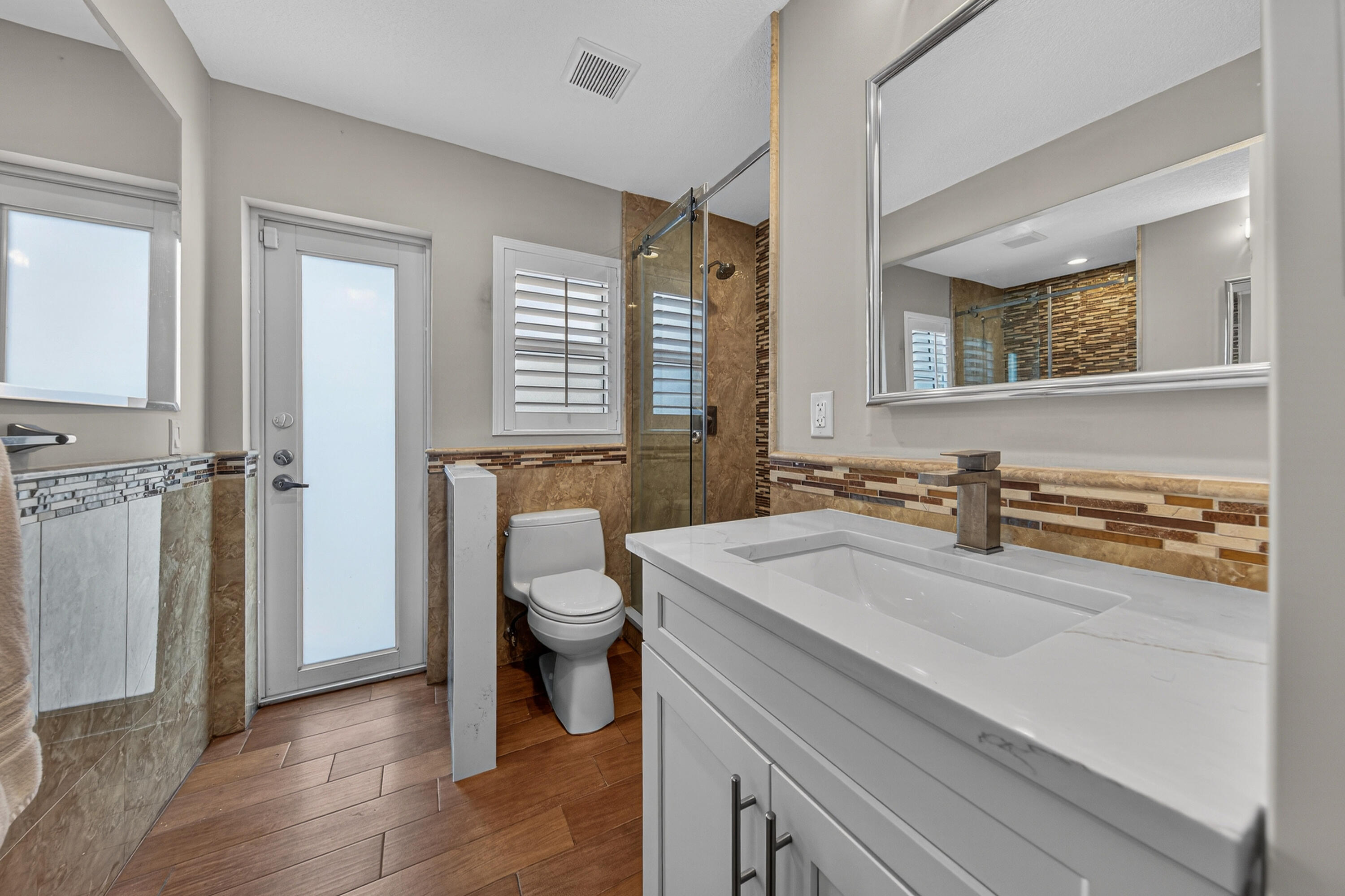 RIVERLAND MANORS - Residential