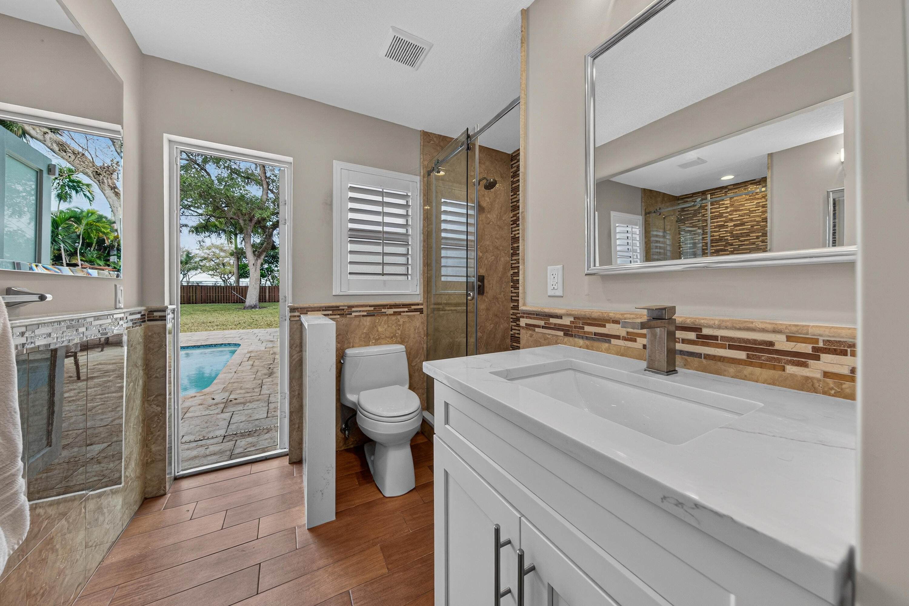 RIVERLAND MANORS - Residential