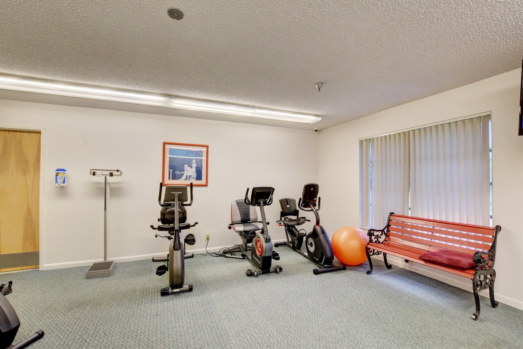 WHISPER WALK SEC C CONDO - Residential Lease
