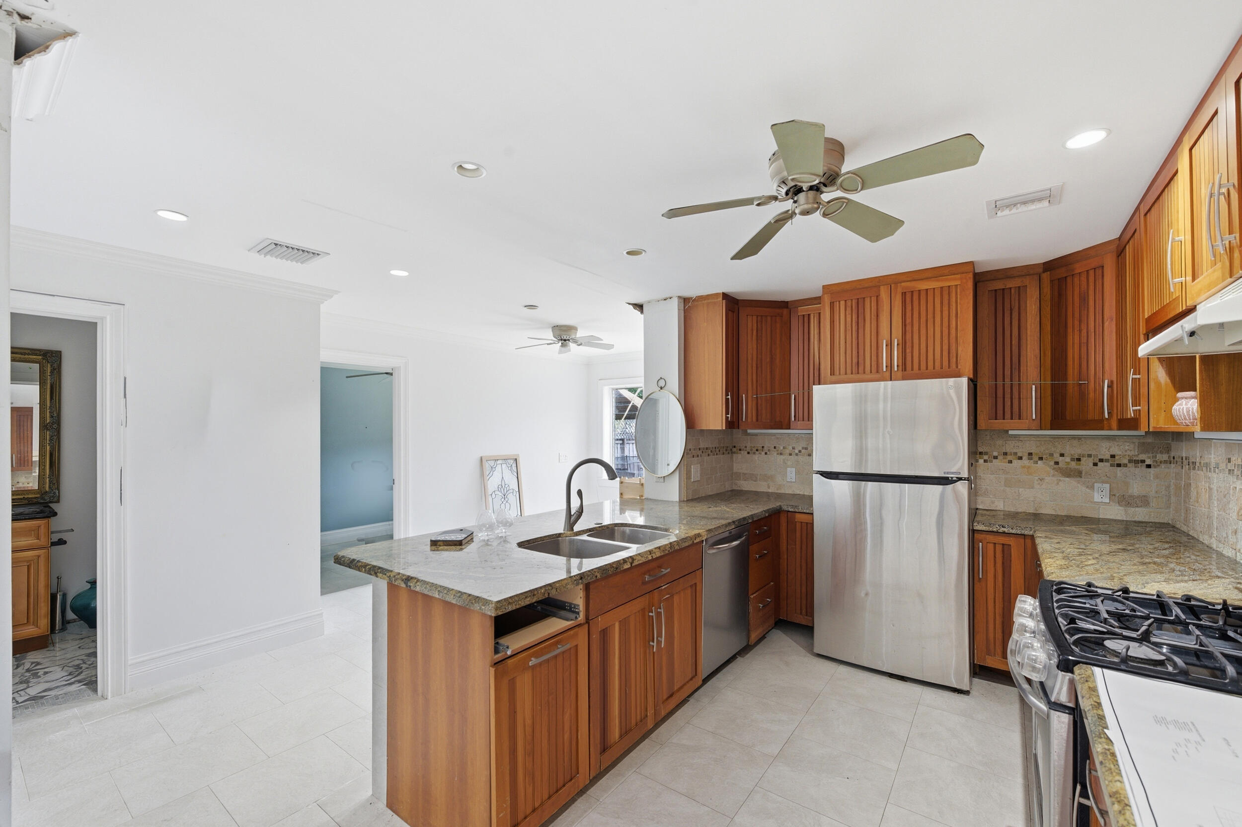 COLLEGE PARK - Residential