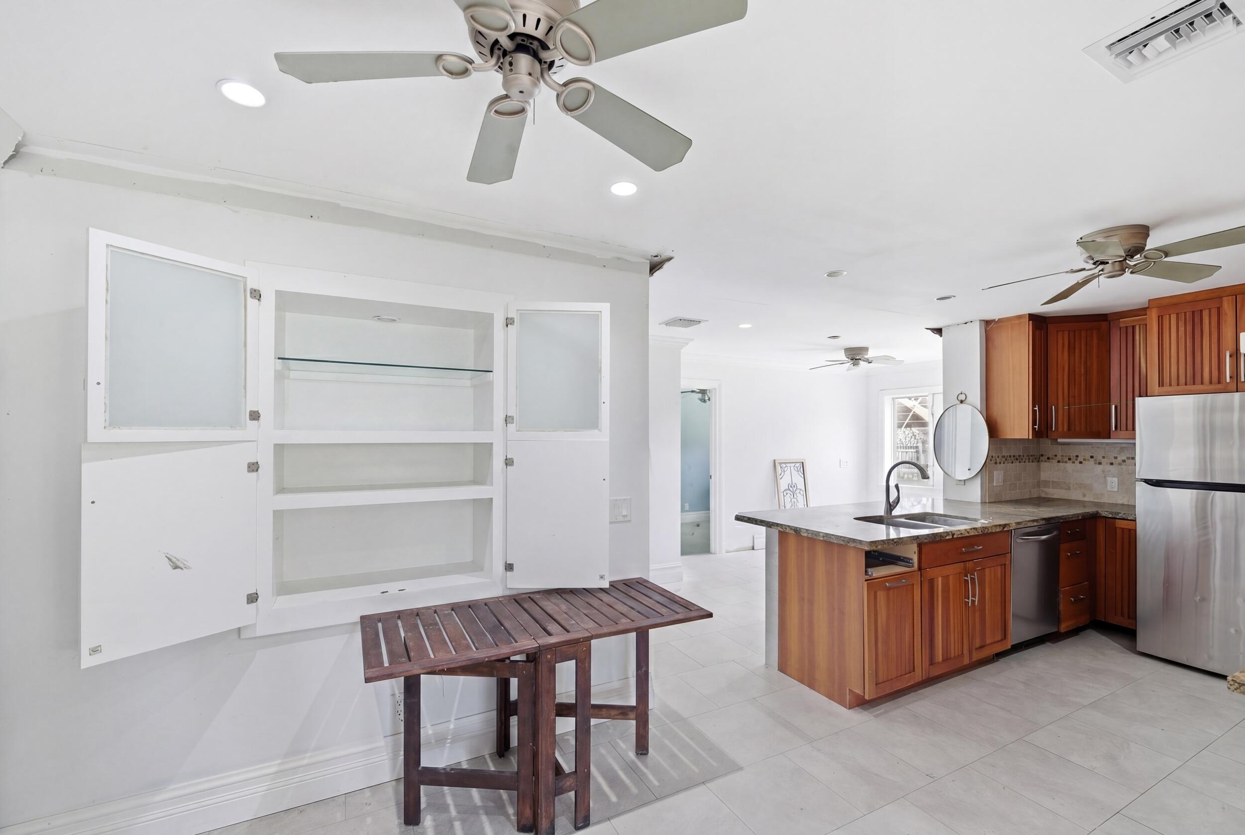 COLLEGE PARK - Residential