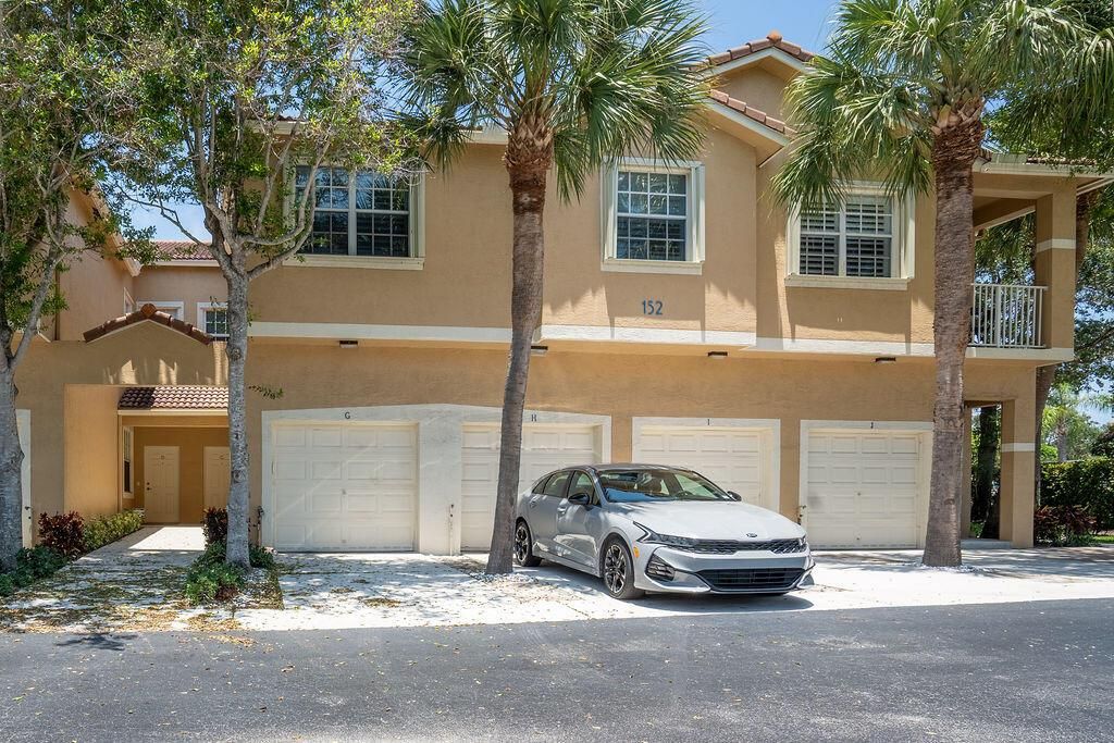 Photo of 152 Village Boulevard #G, Tequesta, FL 33469 (MLS # R11096039)