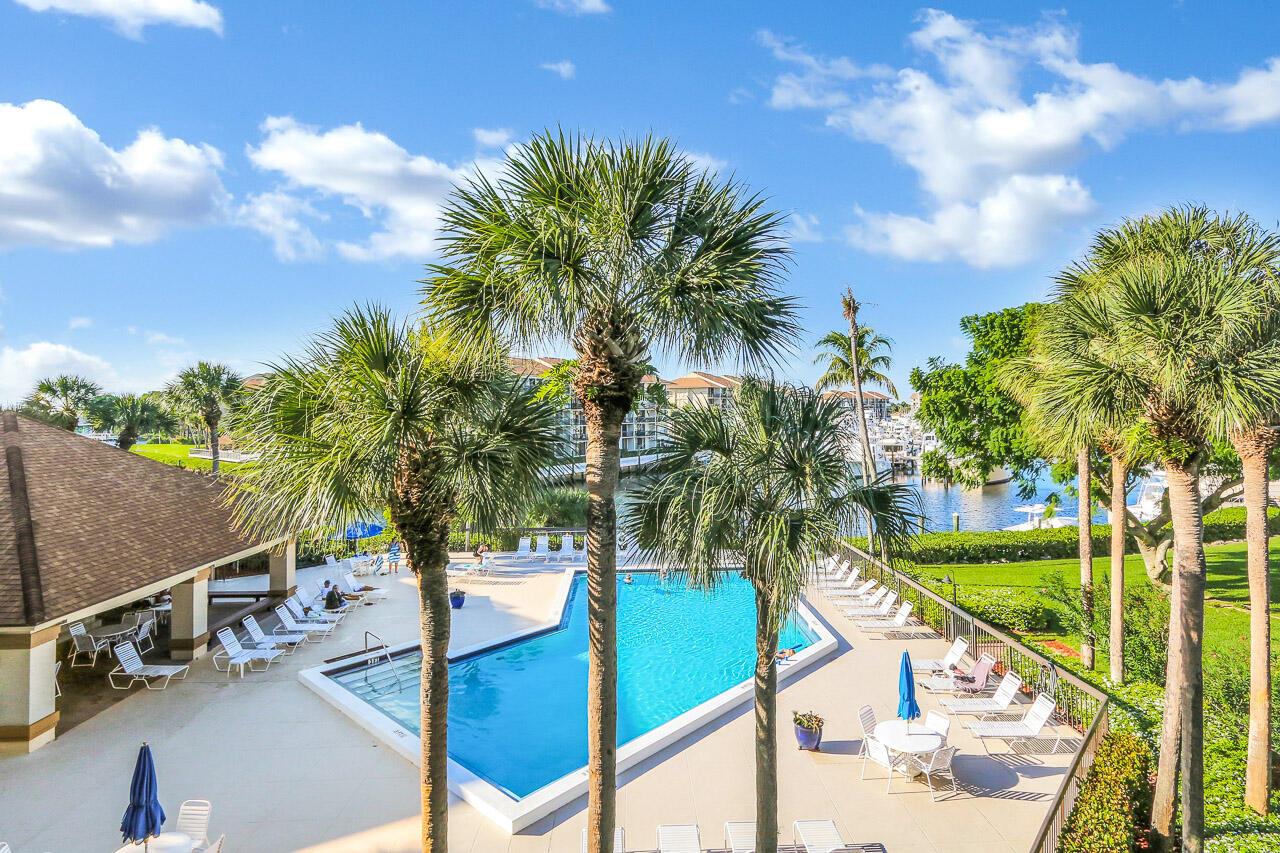 MARINA AT THE BLUFFS COND - Residential