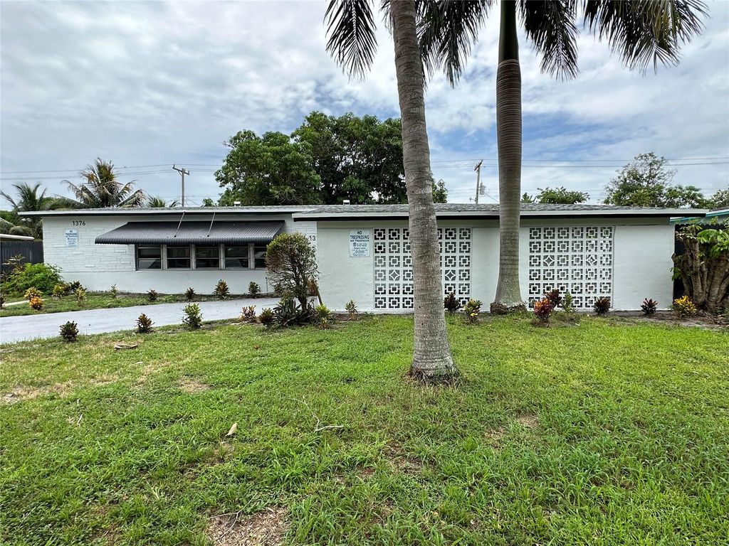 Photo of 1376 Palm Beach Lakes Boulevard, West Palm Beach, FL 33401 (MLS # F10450241)