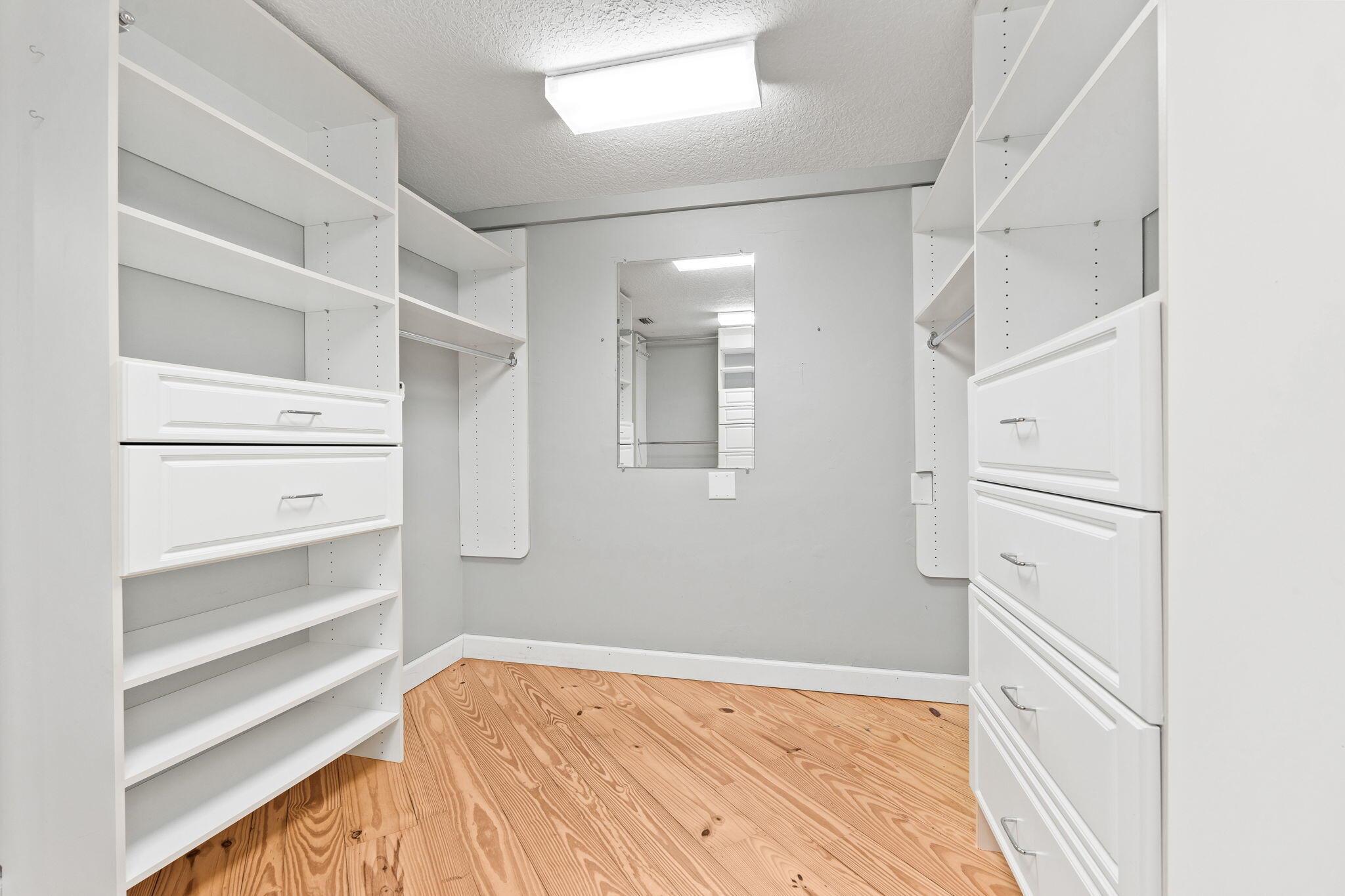 CHERRY LANE MANOR - Residential