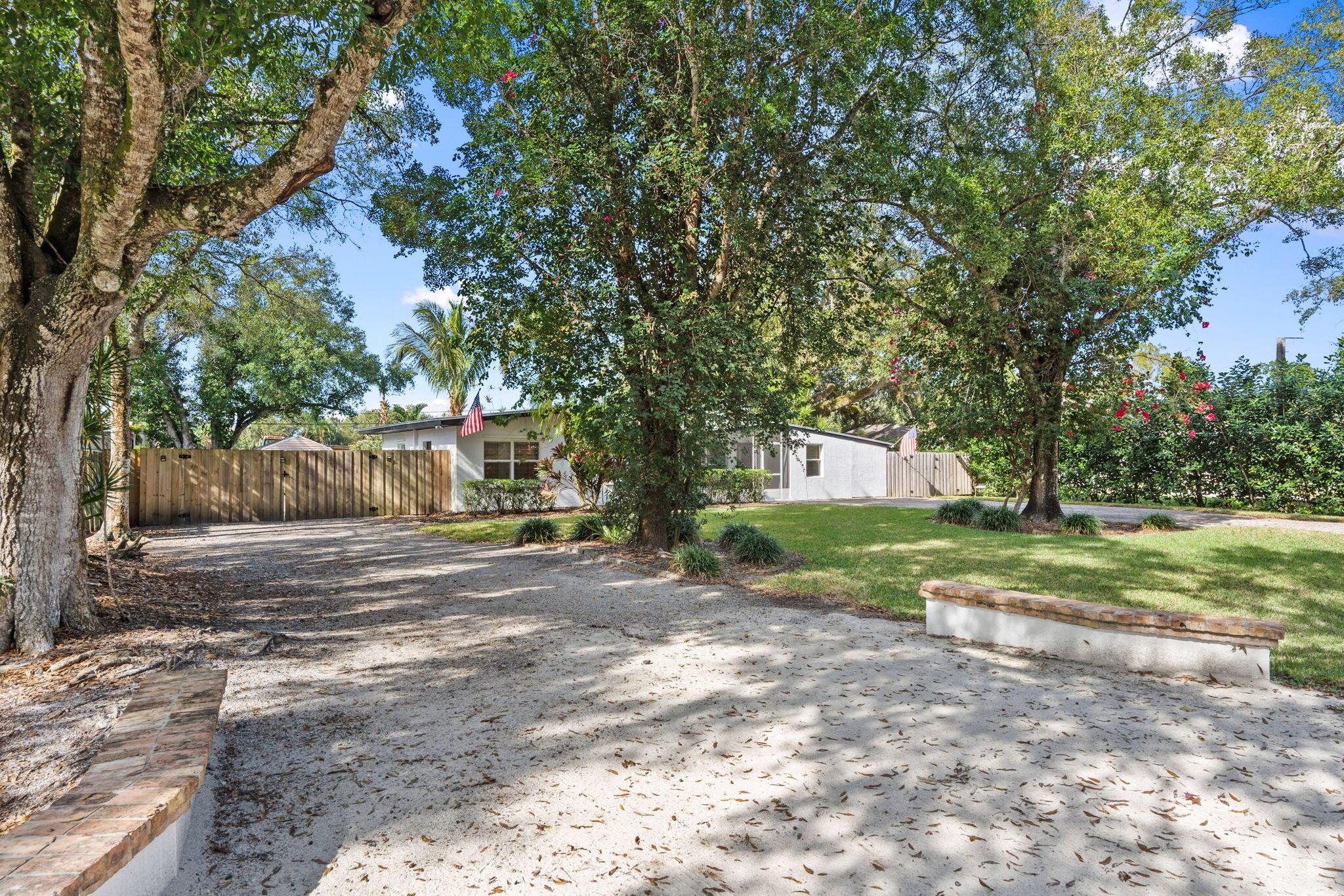 CHERRY LANE MANOR - Residential