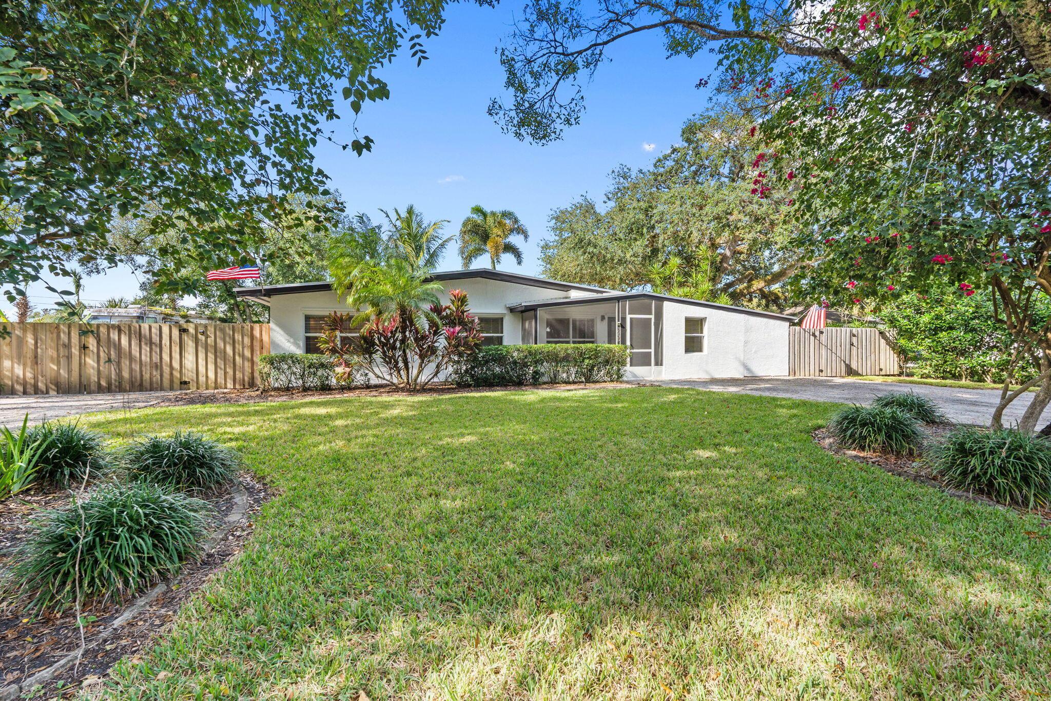 CHERRY LANE MANOR - Residential