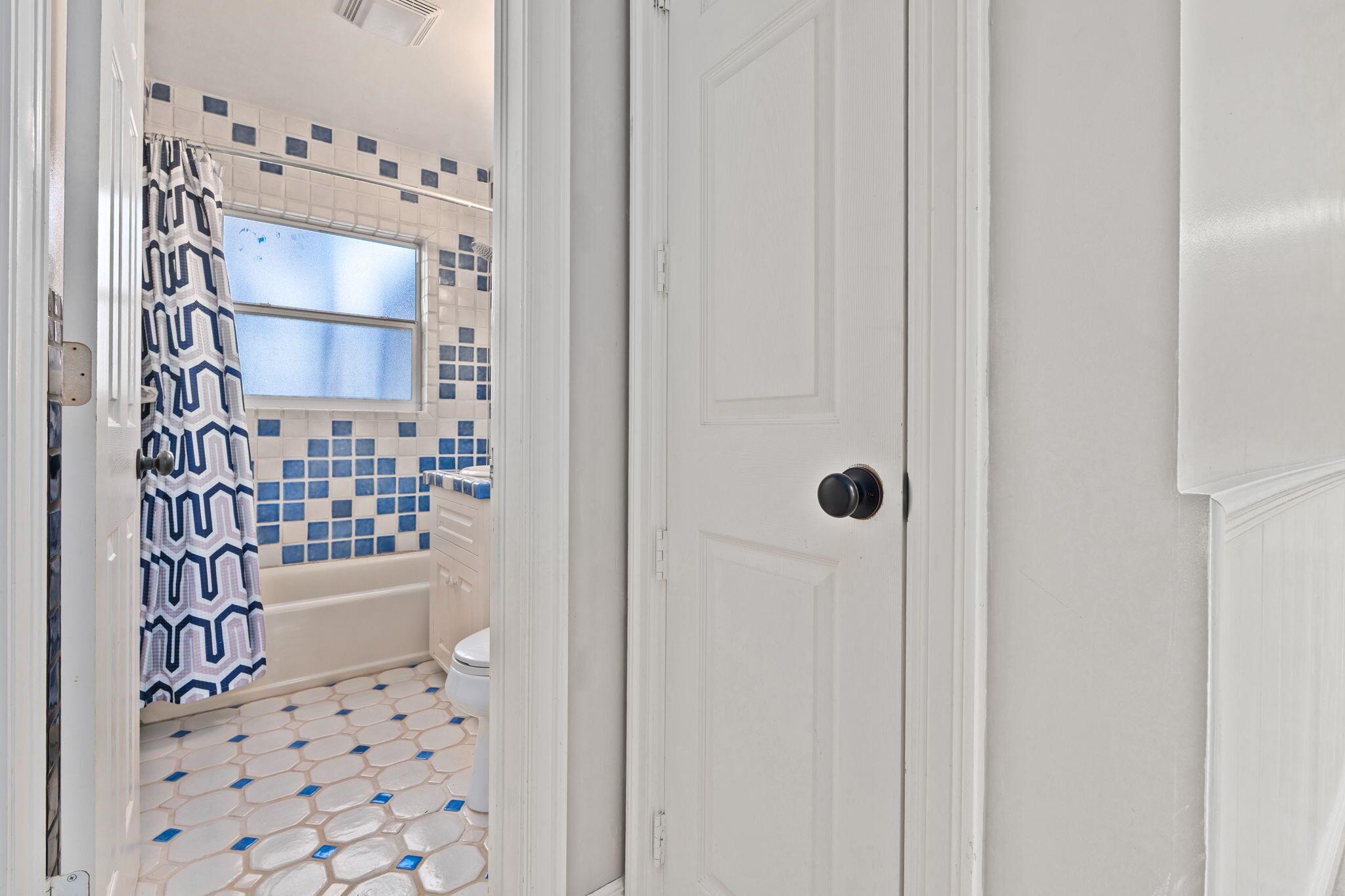 CHERRY LANE MANOR - Residential